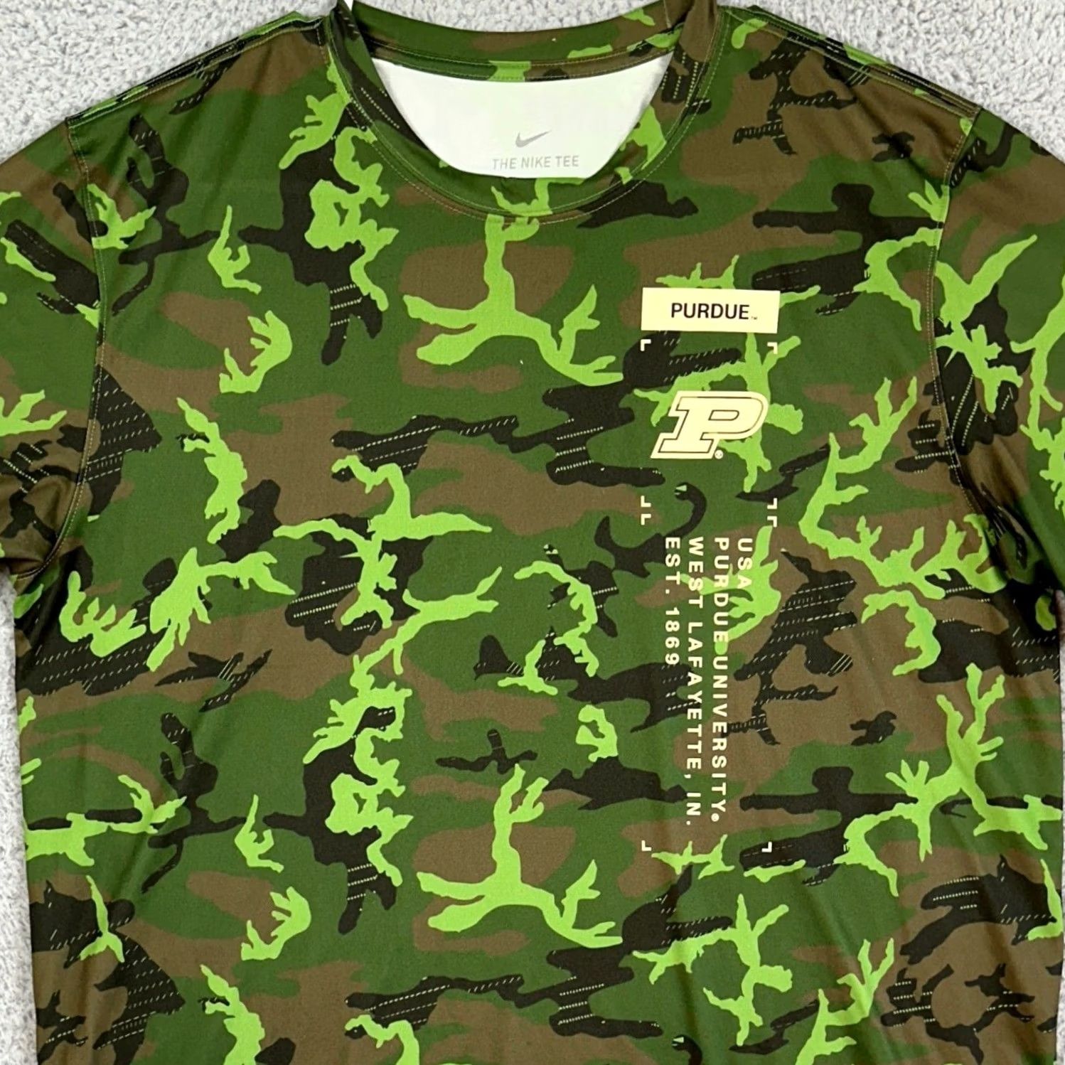 Nike Nike Purdue Boilermaker Drifit T-Shirt Short Sleeve Men Large Green Camo The Tee Size US L / EU 52-54 / 3 - 2 Thumbnail