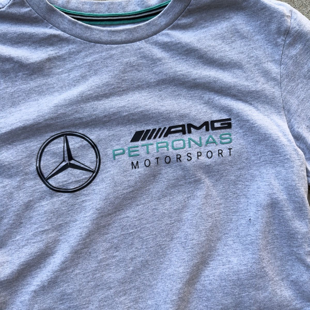 Mercedes-Benz Mercedes AMG Petronas F1 T Shirt Men Size XS Gray Size US XS / EU 42 / 0 - 2 Thumbnail