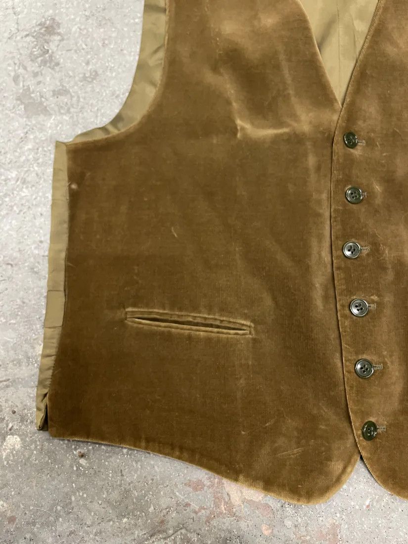 Emporio Armani × Vintage 1990s Emporio Armani Beige Velvet Vest Size US S / EU 44-46 / 1 - 7 Thumbnail
