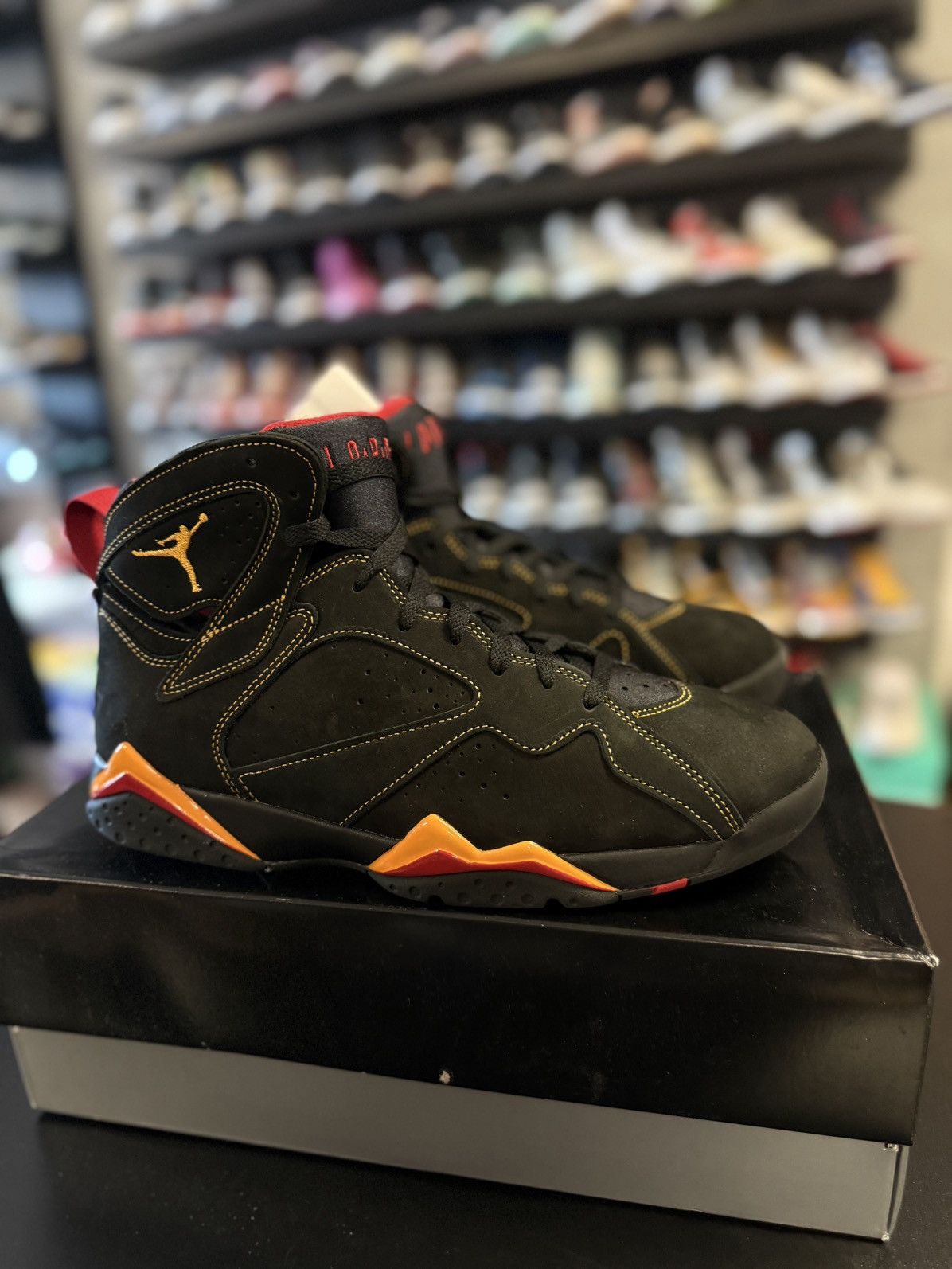 Jordan Brand × Nike Jordan 7 Citrus (2022) Size 11.5 Brand New Size US 11.5 / EU 44-45 - 2 Thumbnail