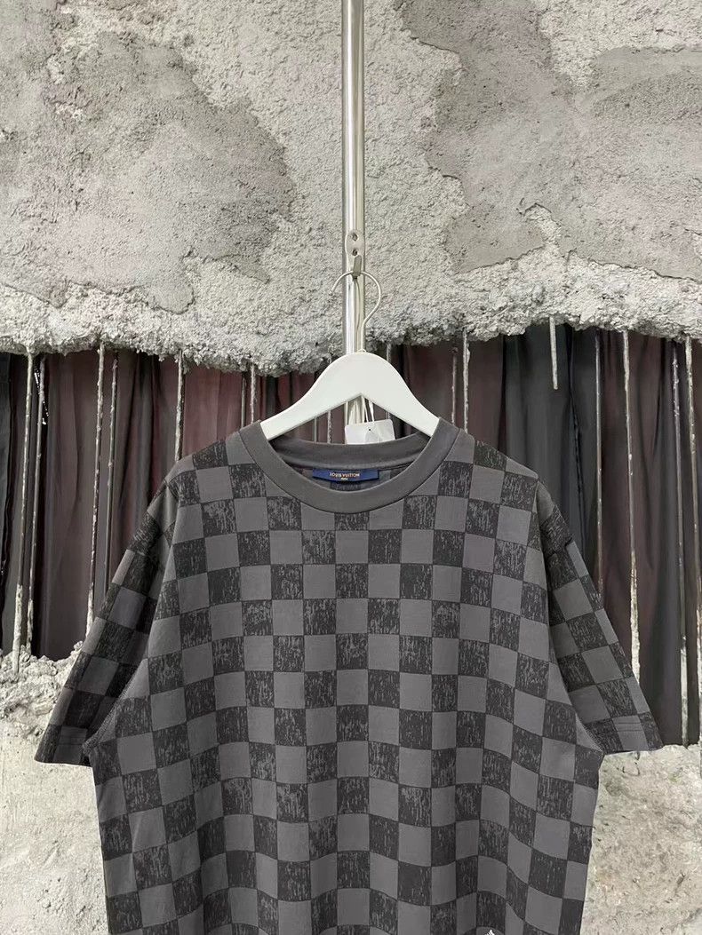 Louis Vuitton Louis Vuitton Black and grey patchwork checkerboard short s Size US M / EU 48-50 / 2 - 3 Thumbnail
