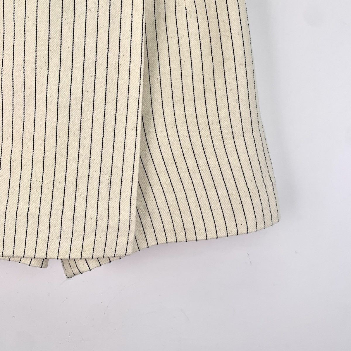 Dior Dior Off-white CD Button Decor Striped Casual Shorts K26WX Size 24" / US 00 / IT 34 - 4 Thumbnail