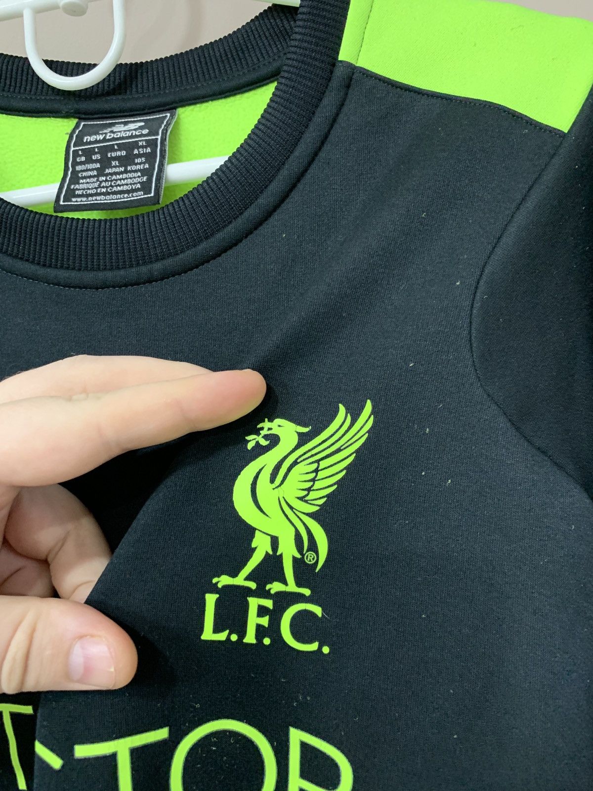 New Balance Liverpool Football Sweatshirt New Balance Soccer Size L Size US L / EU 52-54 / 3 - 8 Thumbnail