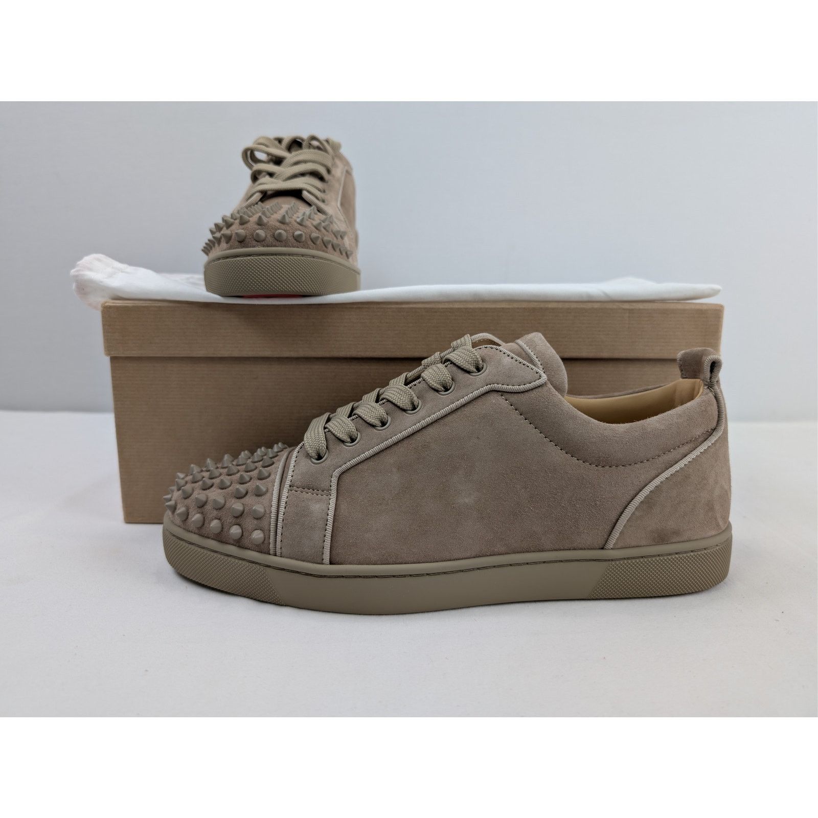 Christian Louboutin o1rshd1 Louis Junior Spikes Orlato Sneakers in Brown Size US 10 / EU 43 - 20 Thumbnail