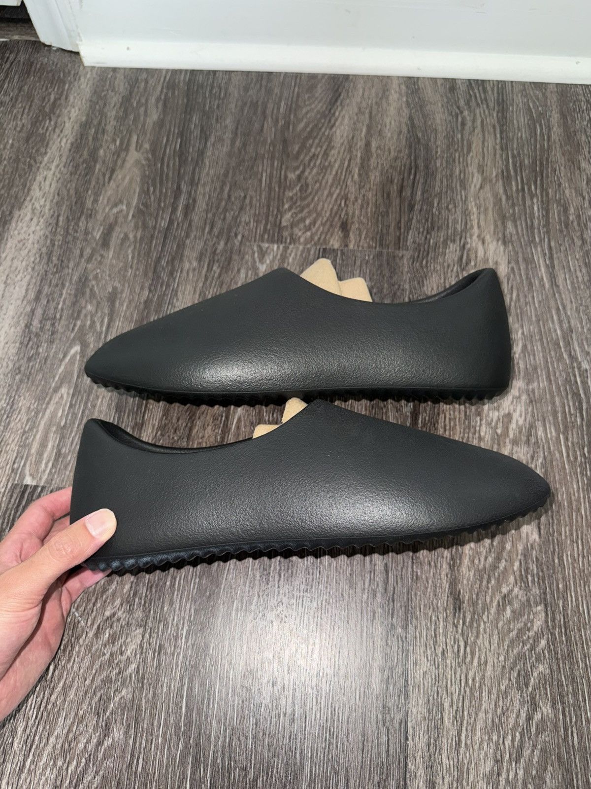 Yeezy Yeezy SL-01 Slip On Size US 10 / EU 43 - 5 Thumbnail