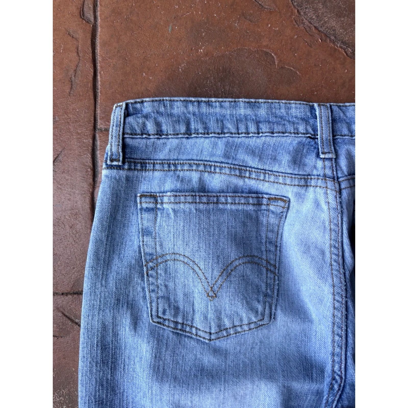Levi's VINTAGE Levi's 515 Jeans Womens 12 Blue Bootcut Denim Light Wash - Levi's 515 Cowboy 5-Pocket Regular Rise Mid Inseam 27 in White? Size 34" / US 12 / IT 48 - 7 Thumbnail