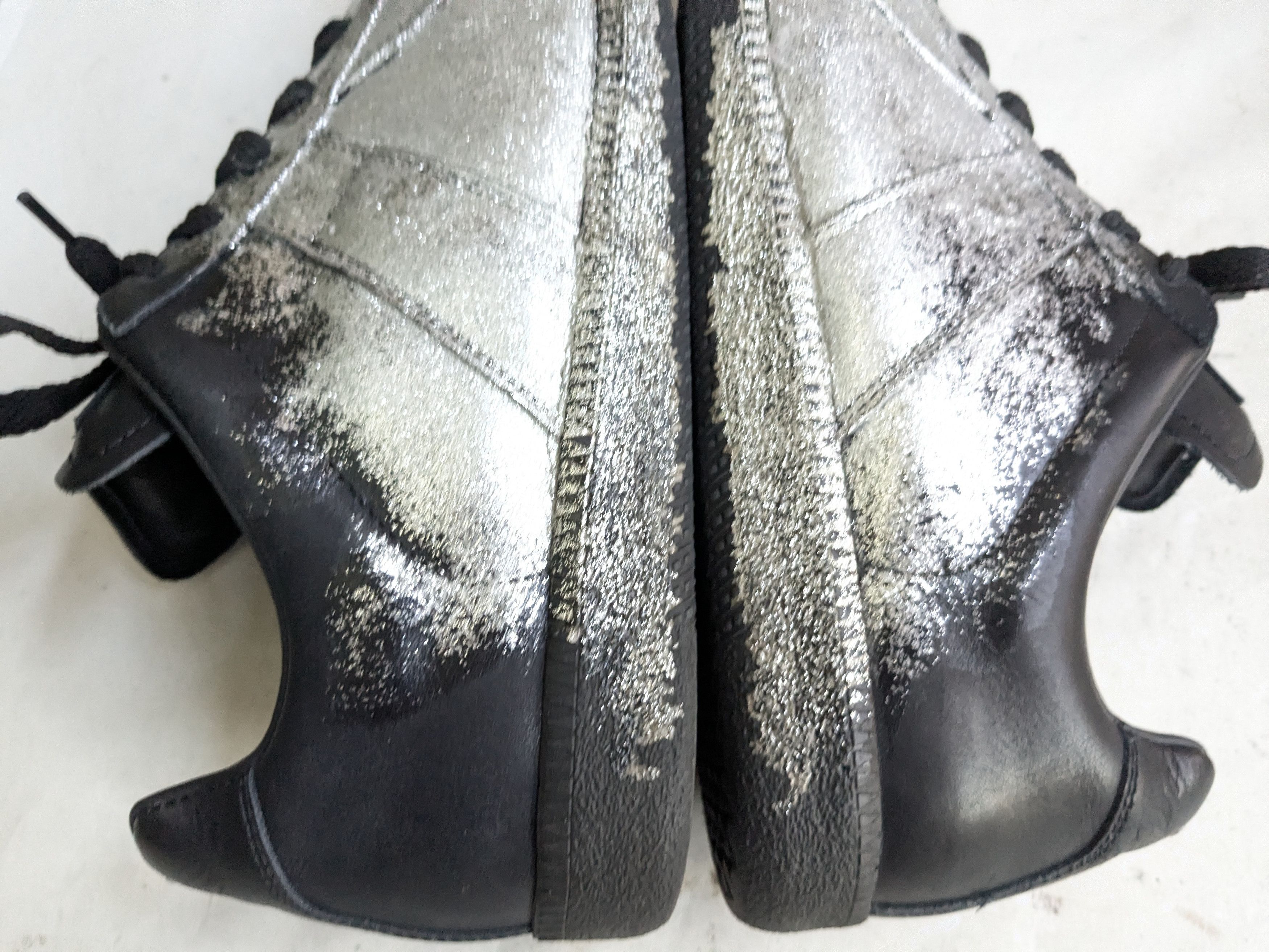 Maison Margiela Maison Margiela Replica GAT Black Silver 9 42 Low Tops Size US 9 / EU 42 - 13 Thumbnail