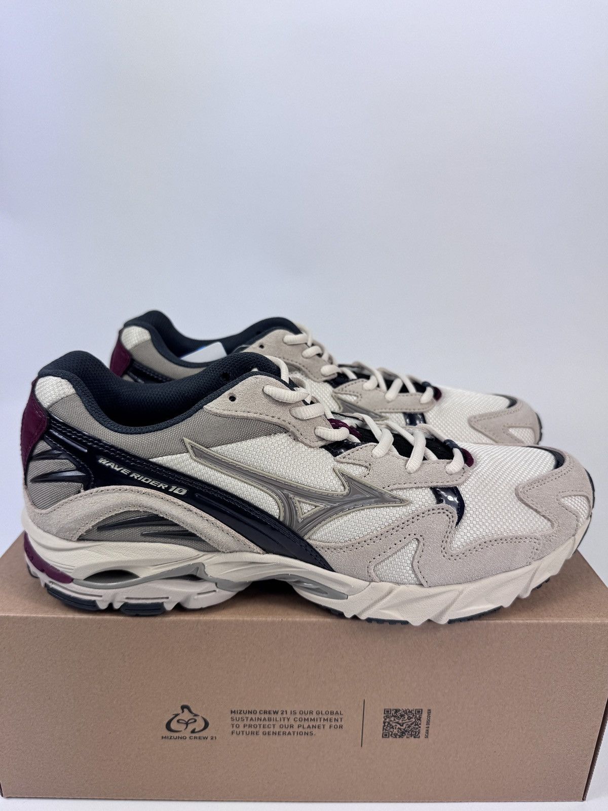 WAVERIDER 10 SNEAKERS