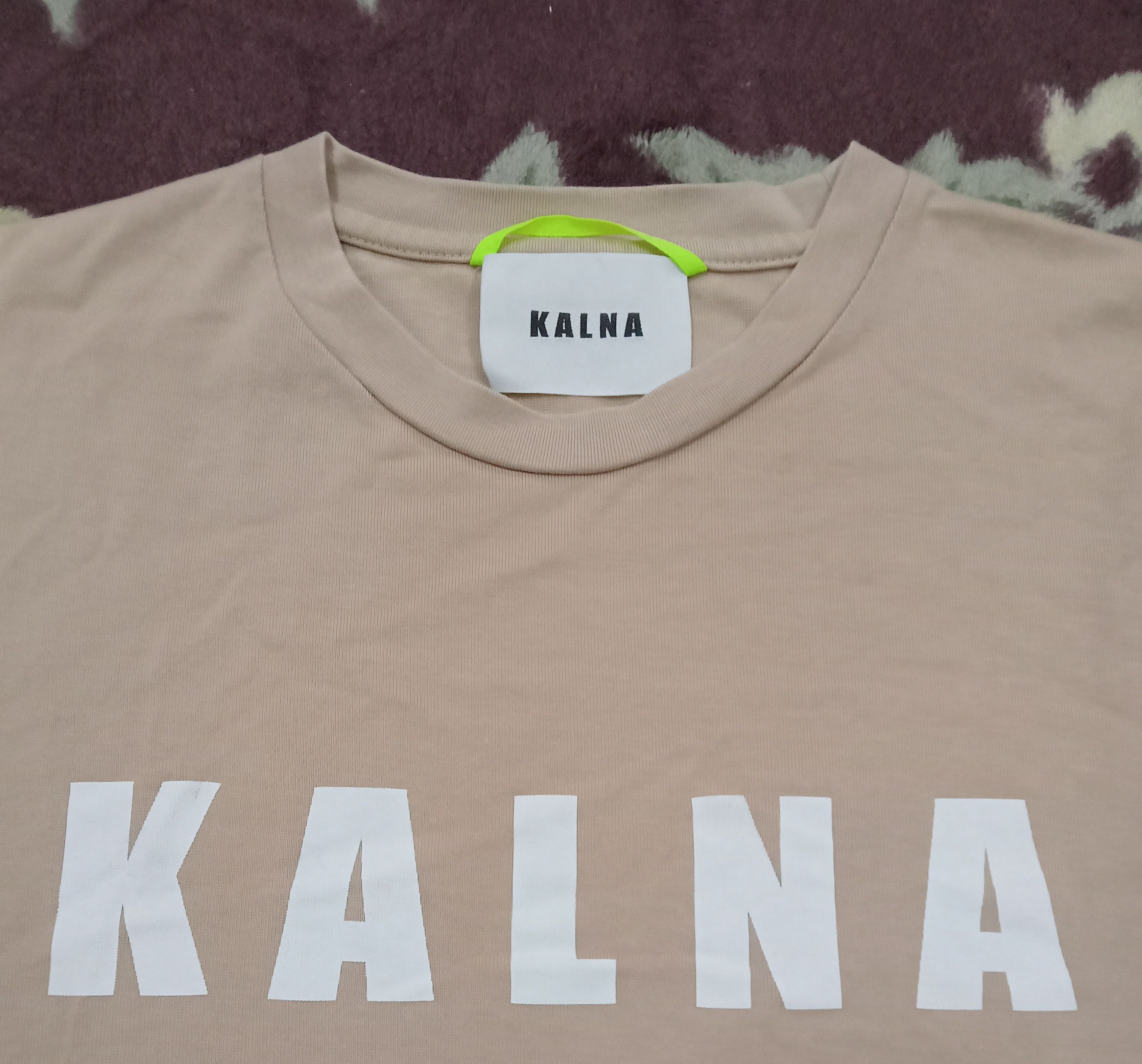 Designer Kalna Centre Spell Out T Shirt Size M / US 6-8 / IT 42-44 - 1 Thumbnail