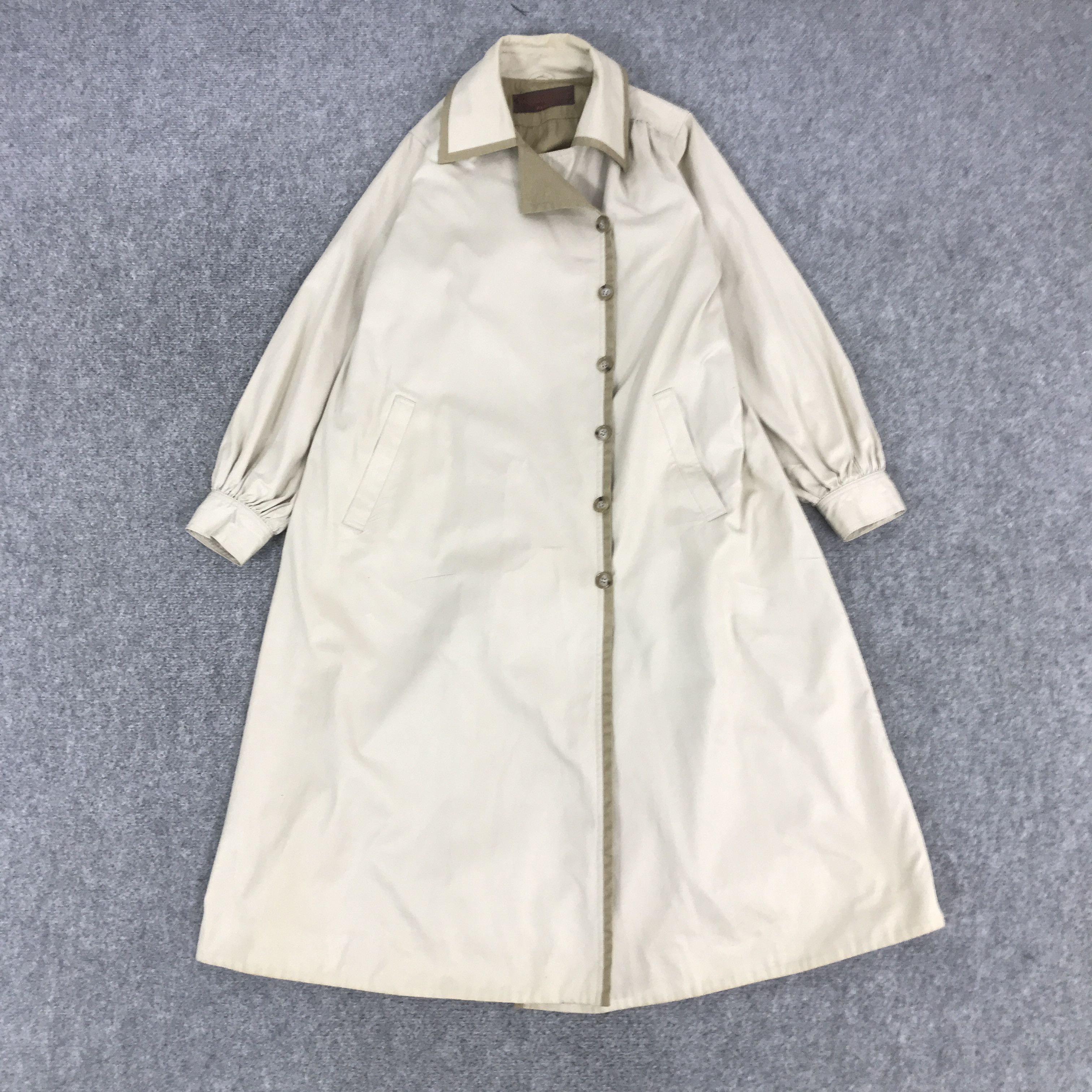 Yves Saint Laurent YVES SAINT LAURENT LONG BUTTON JACKET K73B2 Size US L / EU 52-54 / 3 - 1 Thumbnail