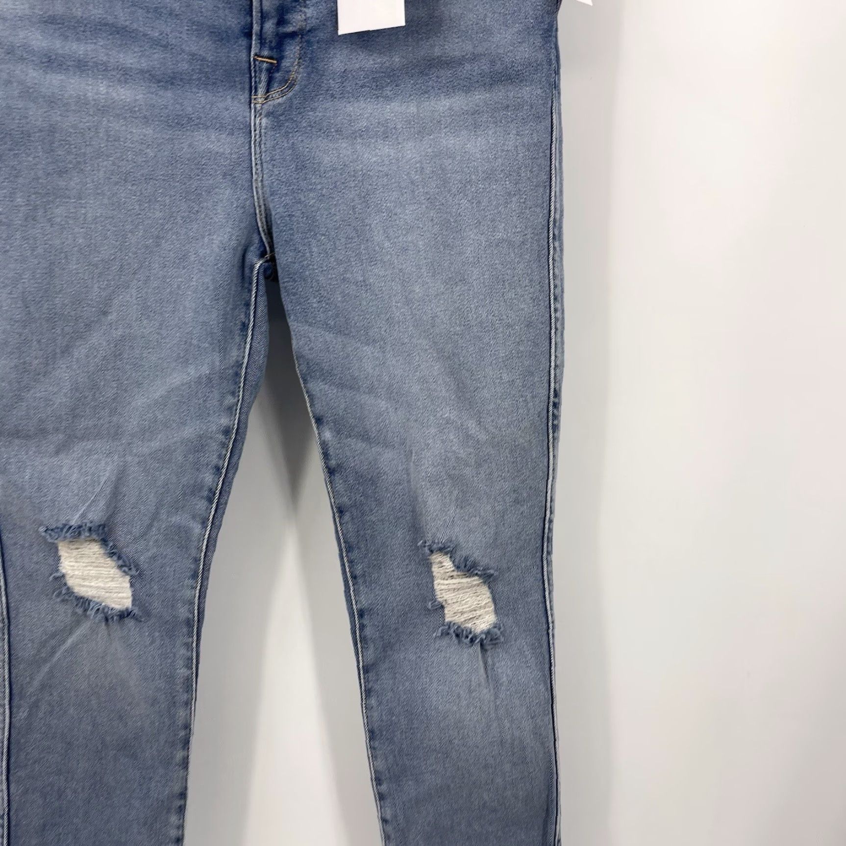 Good American Good American Jeans Womens 6 Distressed Stretch Mid Rise 5-Pocket Denim Blue 90s Style Straight Body: Curve Straight Girls Womens Size 28" / US 6 / IT 42 - 7 Thumbnail