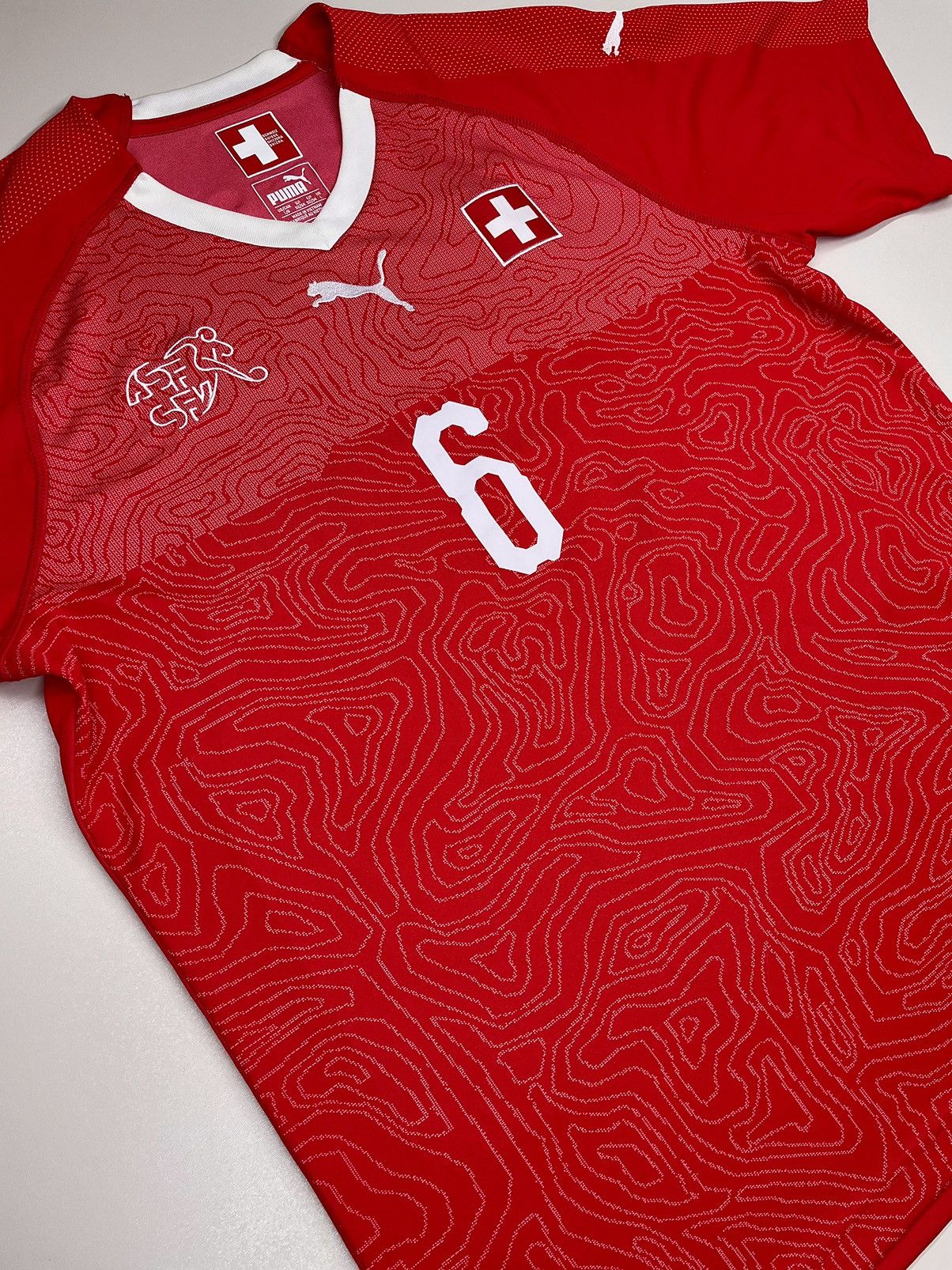 Puma Switzerland Jersey 2018-20 #6 Lang Red Home Shirt - L Size Size US L / EU 52-54 / 3 - 5 Thumbnail