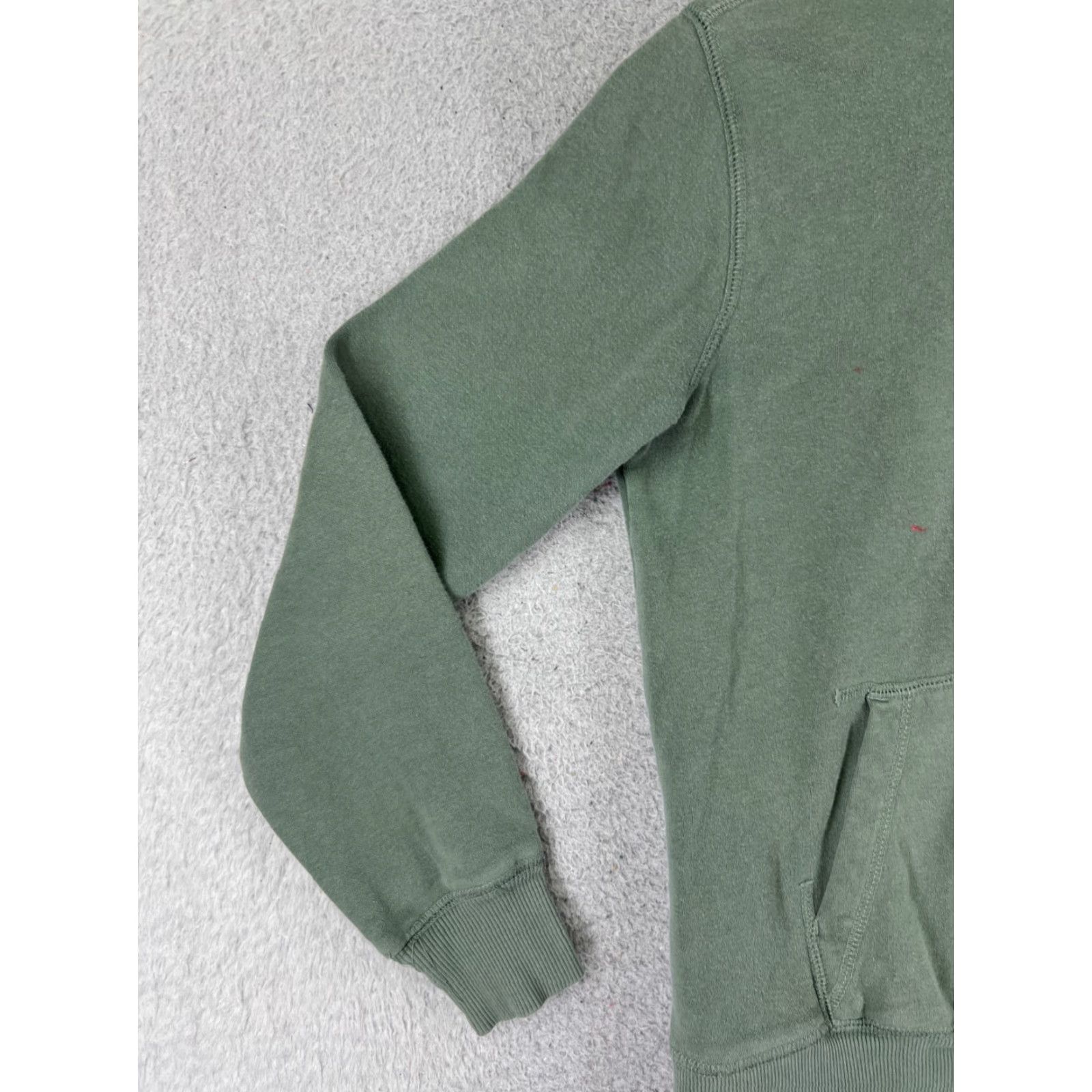 The North Face VINTAGE The North Face Hoodie Womens S Green Logo Pocket Crew Neck Pullover Sweatshirt 34 in Chest Mens/ Womens Size S / US 4 / IT 40 - 3 Thumbnail