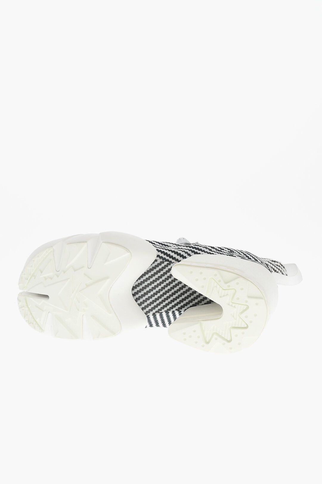 Maison Margiela og1mm1224 Reebok Pull On Tabi Booties in Black White Size US 9 / IT 39 - 5 Thumbnail