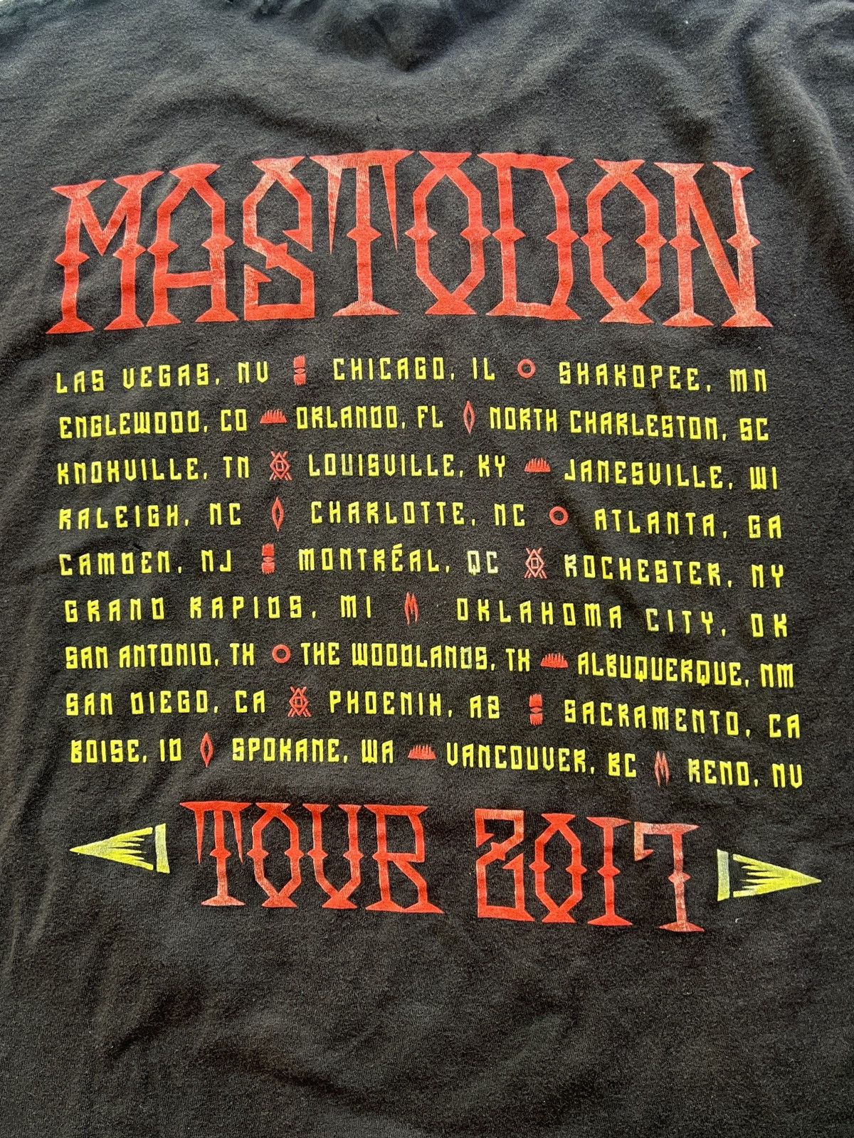 Tultex Mastodon 2017 Tour Shirt XL Metal Rock Band Thrashed faded Size US XL / EU 56 / 4 - 4 Thumbnail