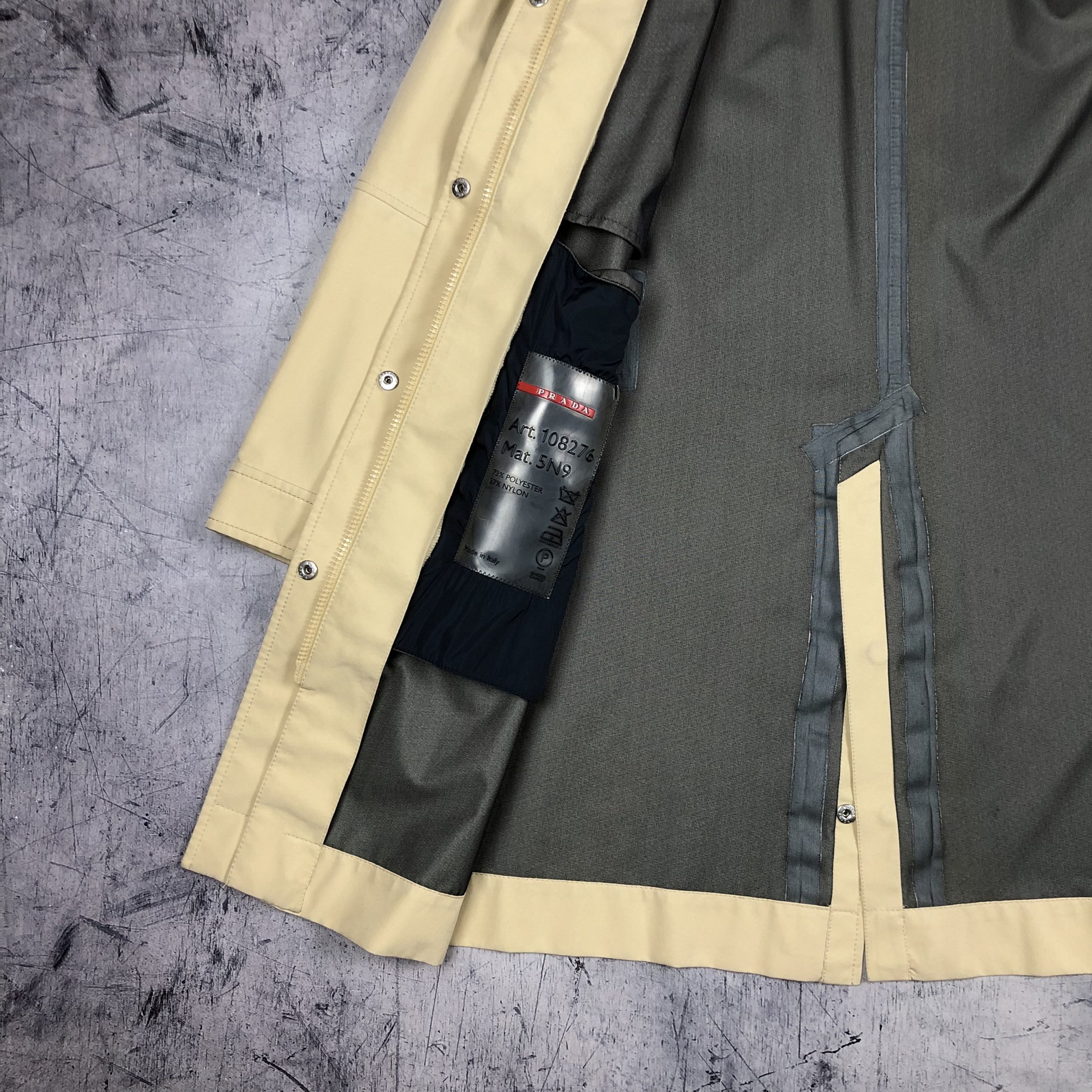 Prada Vintage Prada Gore-Tex Coat Jacket Nylon Red Tab Size S / US 4 / IT 40 - 12 Thumbnail