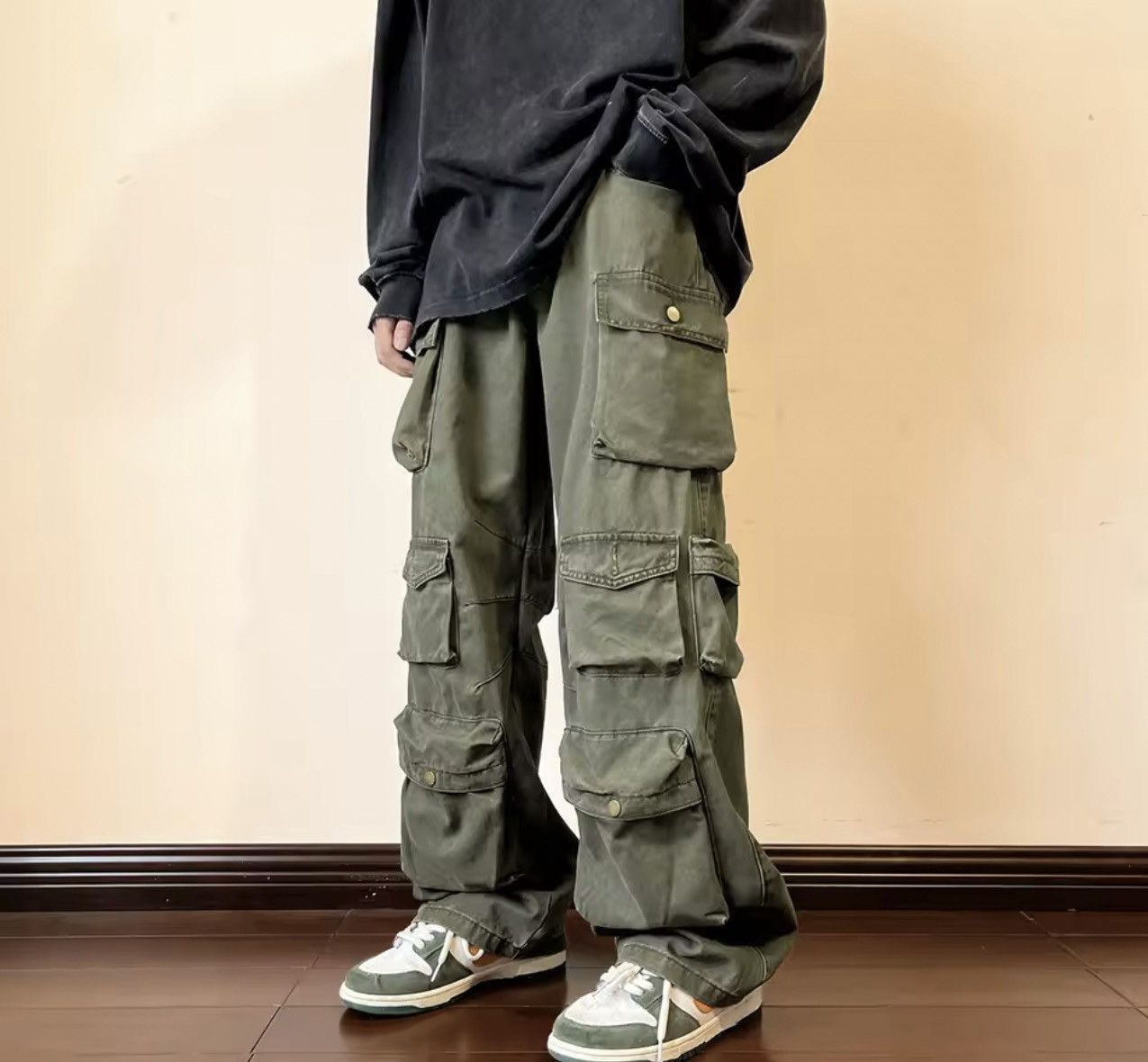 Japanese Brand Utility grunge multi pocket cargo pants Size US 31 - 2 Thumbnail