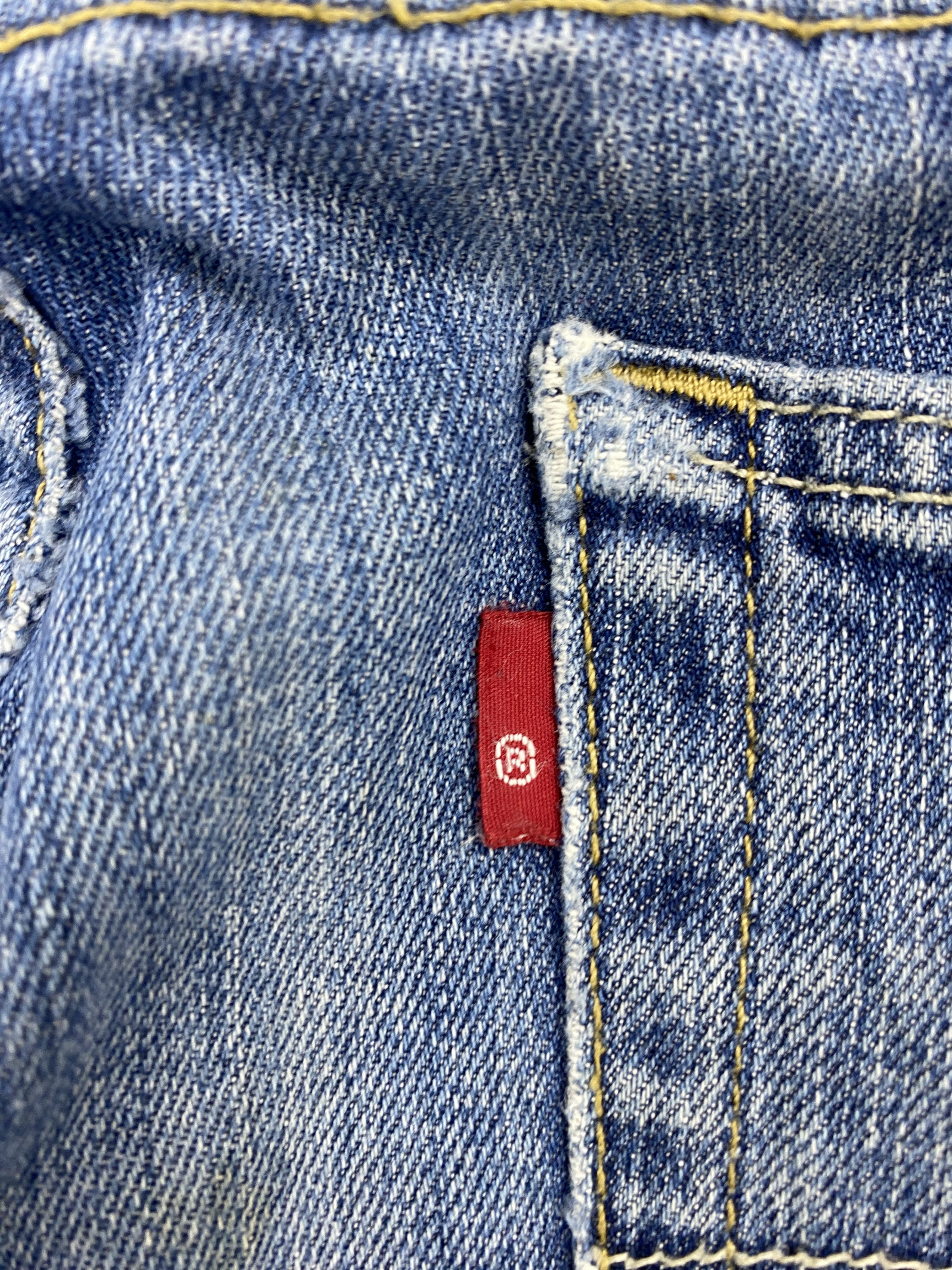 Levi's × Vintage Vintage Levi's 514 Distressed Blue Denim Jeans Size US 34 / EU 50 - 6 Thumbnail