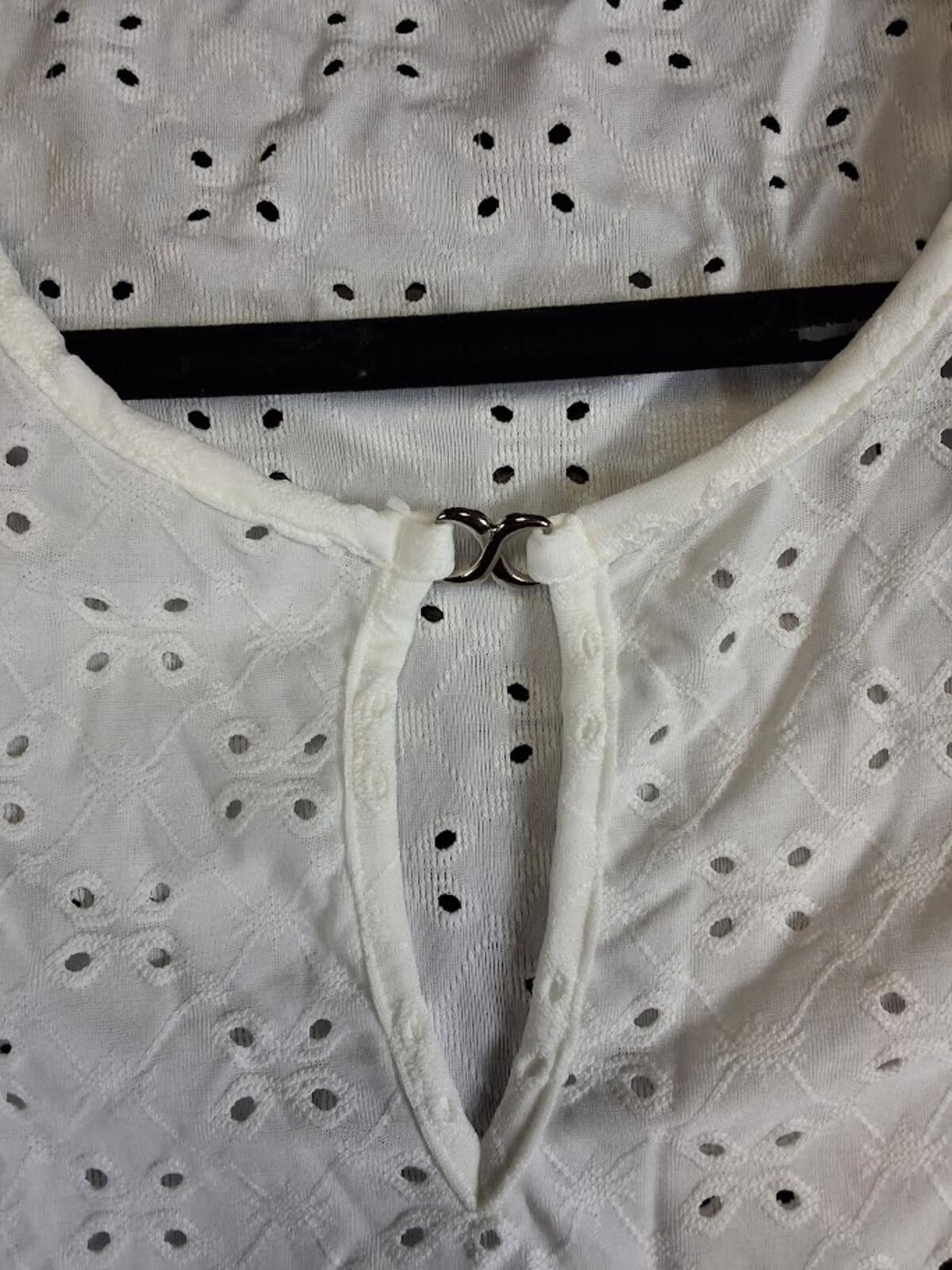 The Unbranded Brand Elegant White Eyelet Lace Sleeve Top - Size S Size S / US 4 / IT 40 - 2 Thumbnail