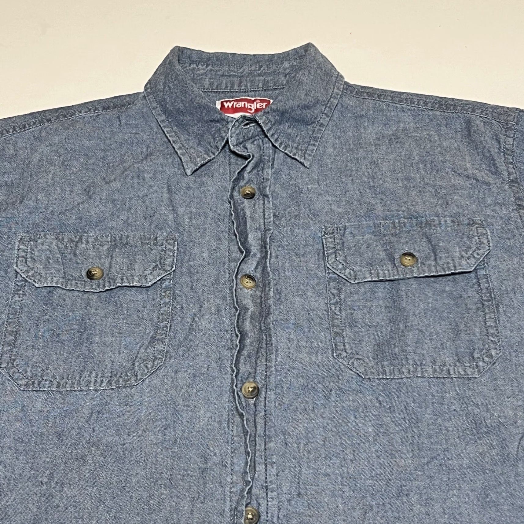 Wrangler Wrangler Shirt Button-Up Chambray Short Sleeve Pockets Men S Blue Cotton Regular Casual Shirts Size US S / EU 44-46 / 1 - 2 Thumbnail