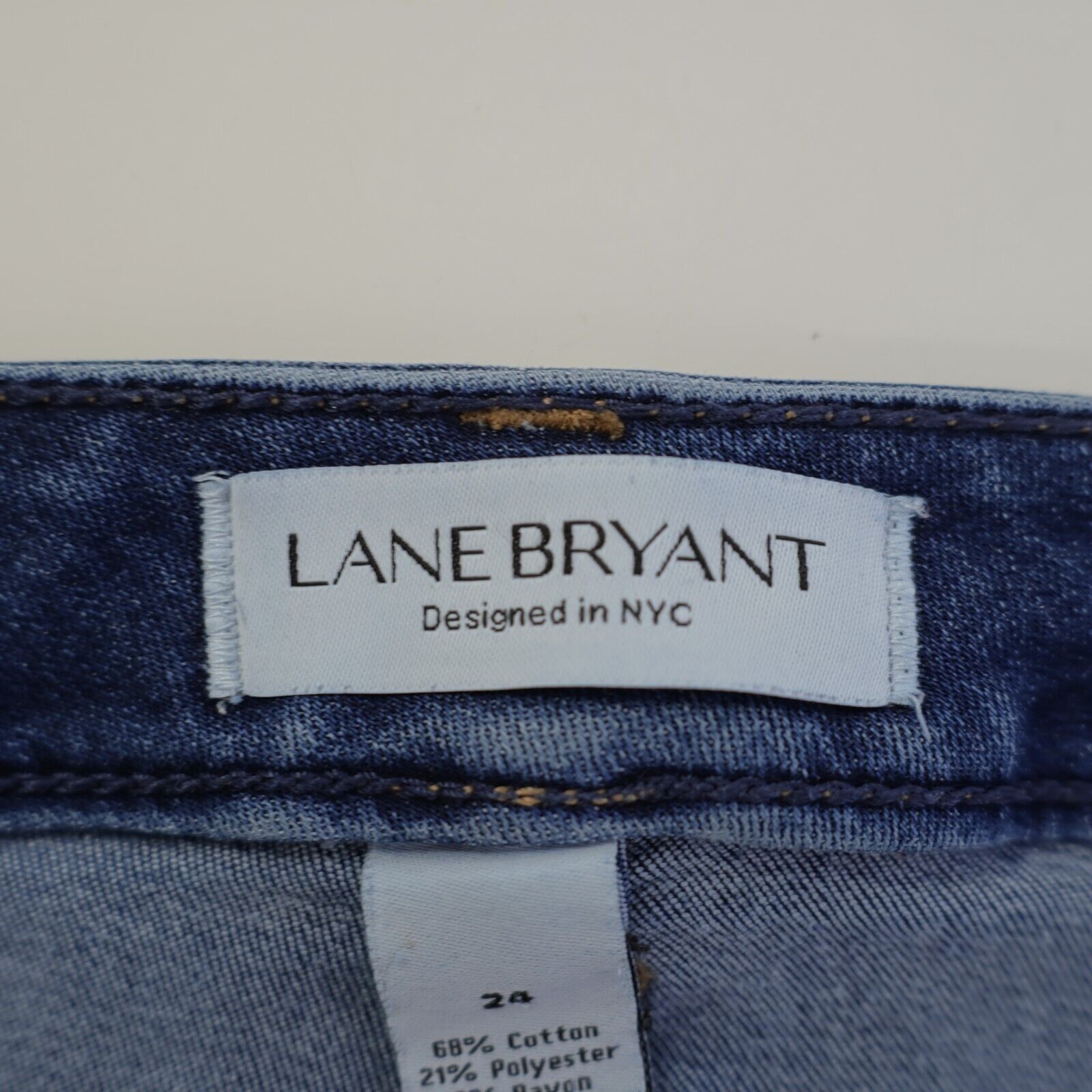 Designer Lane Bryant Super Stretch Blue Denim Jeans 24 46/21 Capri El Size 42" / US 20 - 5 Thumbnail