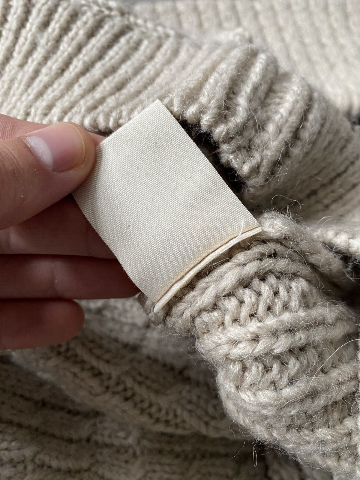 Henrik Vibskov Henrik Vibskov A/W 2010 Beige Cable Alpaca Podium Sweater Size US S / EU 44-46 / 1 - 8 Thumbnail