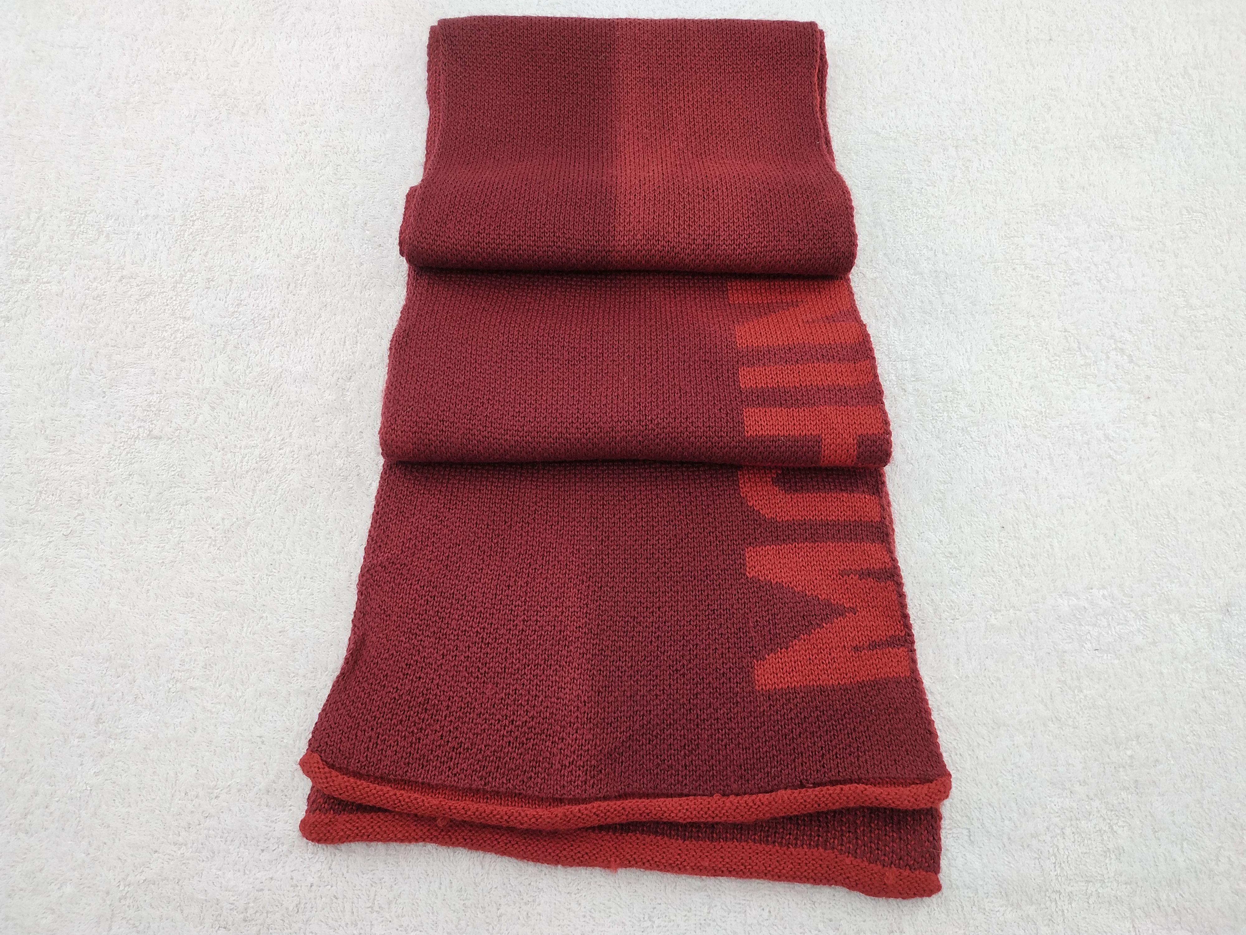 Vintage Vintage Moschino Scarf/Muffler/Neckwear MF442 Size ONE SIZE - 2 Thumbnail