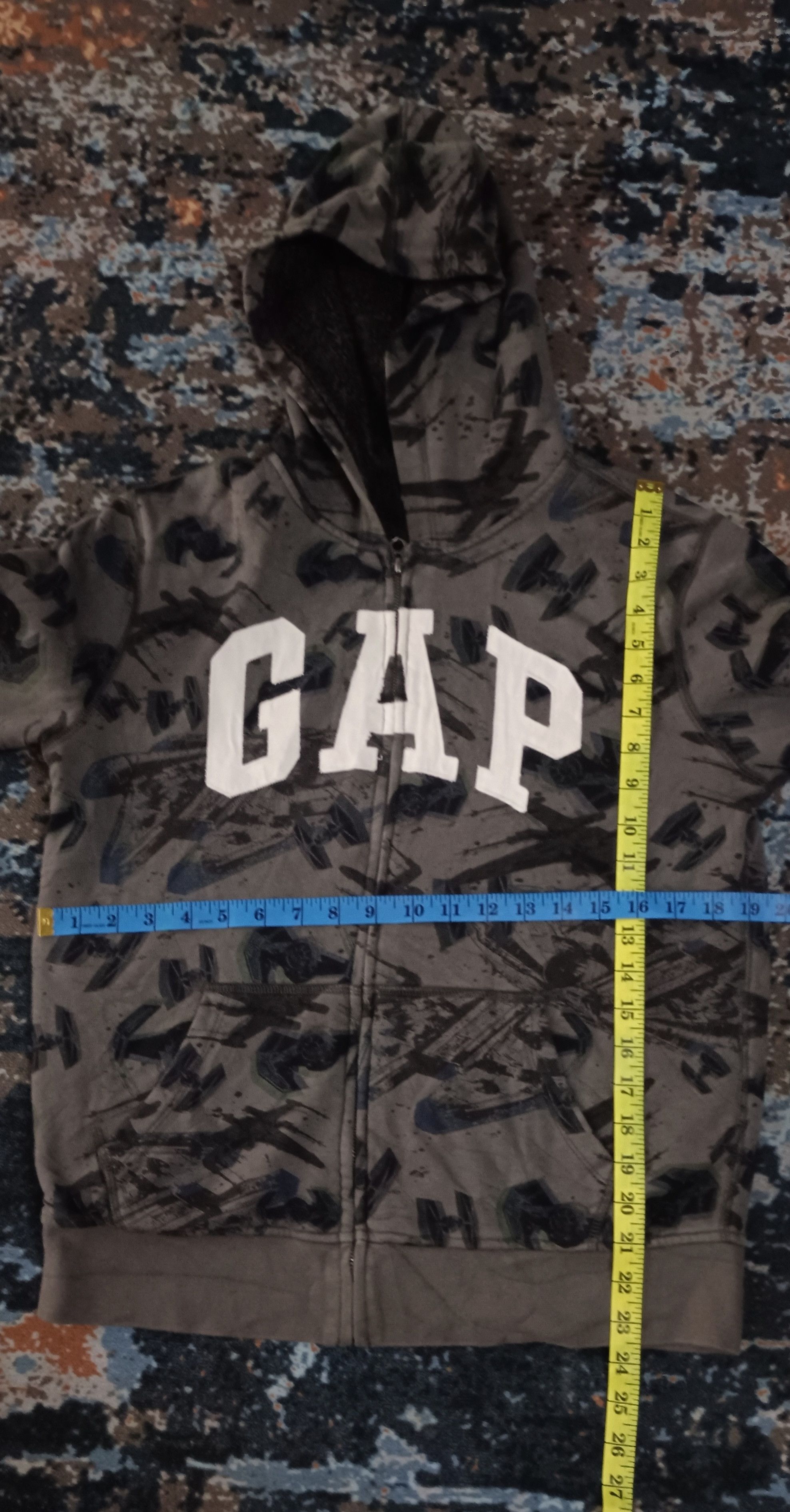 Gap × Star Wars Rare🔥🔥GAP collaboration STAR WARS Size US M / EU 48-50 / 2 - 6 Thumbnail