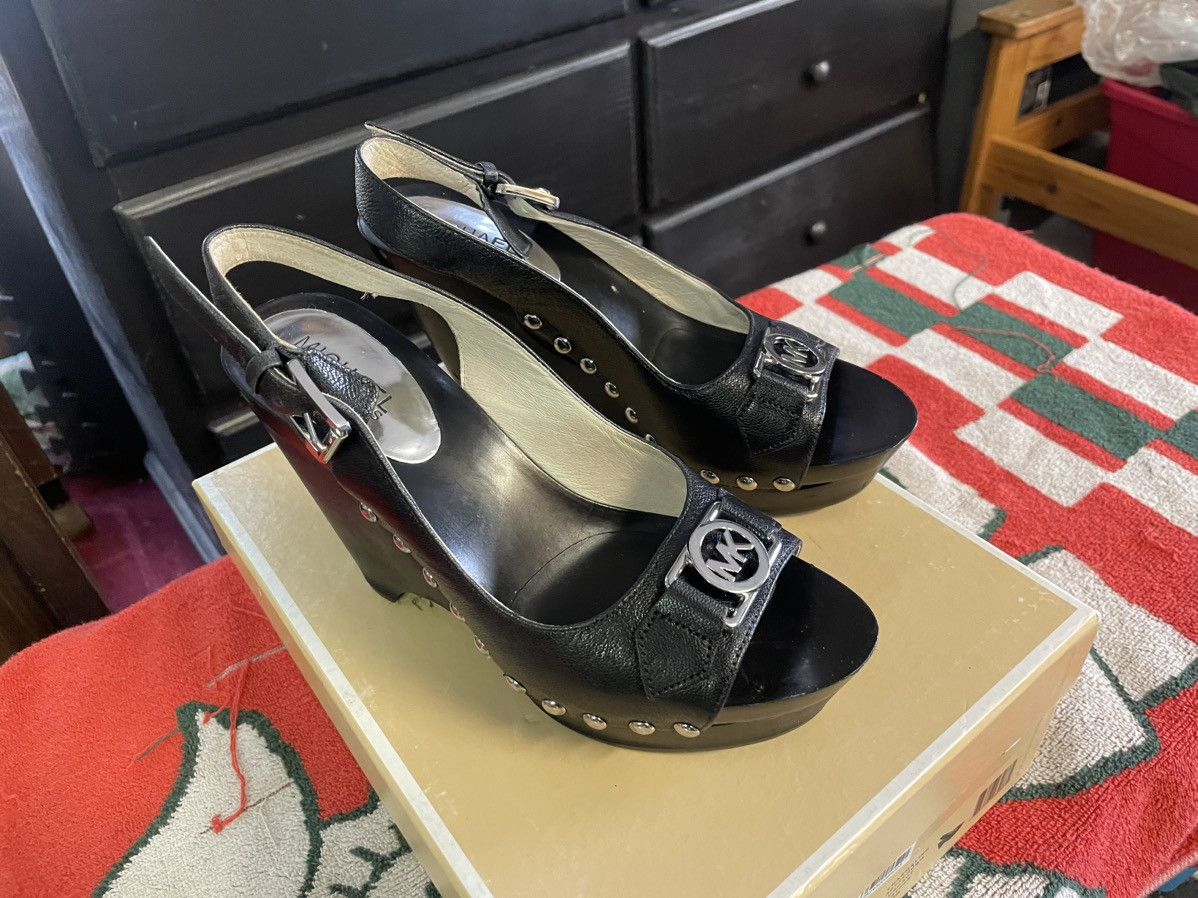 Michael Kors Michael Kors black leather platform wedge Size US 7.5 / IT 37.5 - 1 Thumbnail