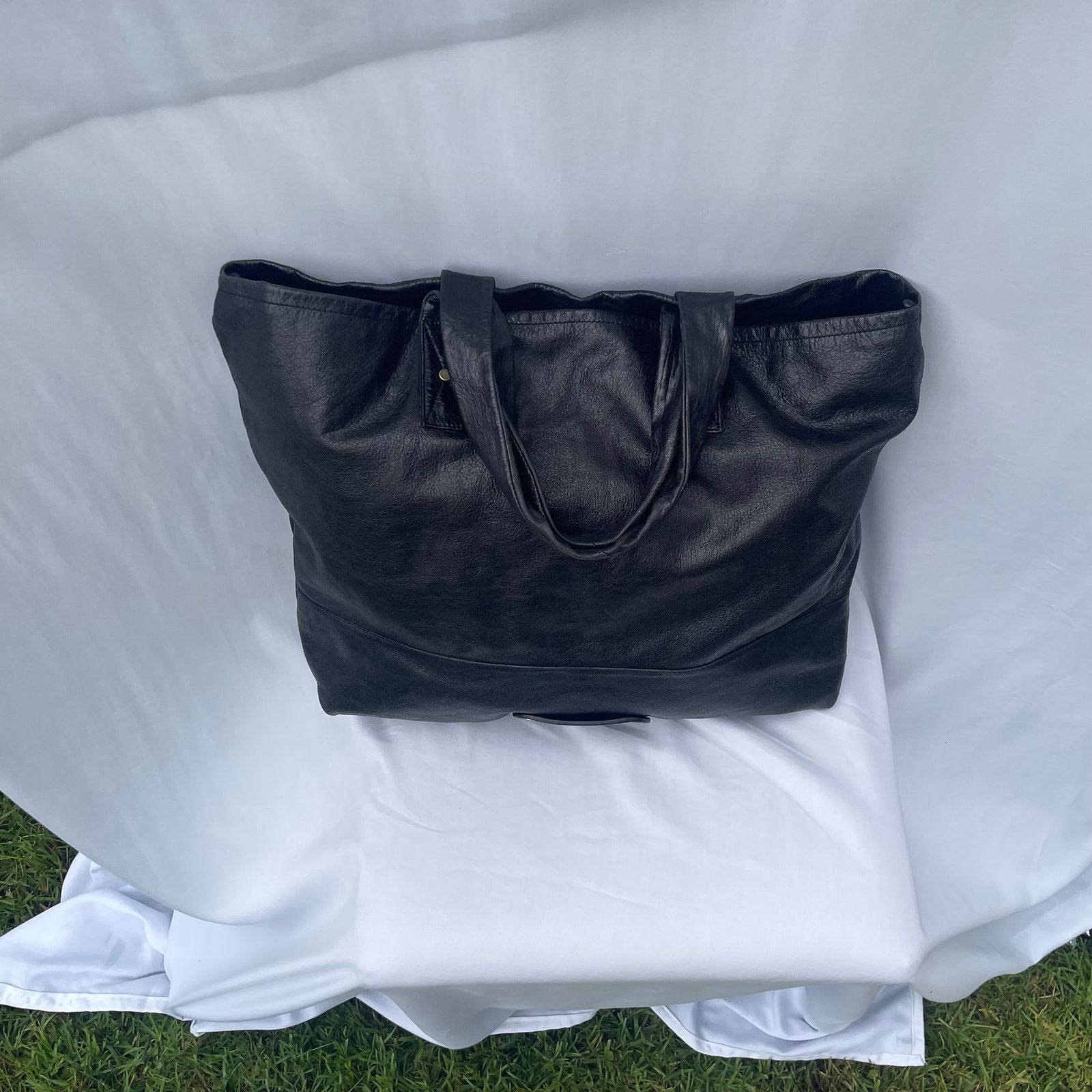 Juicy Couture Juicy Couture Large Leather Tote Size ONE SIZE - 3 Thumbnail