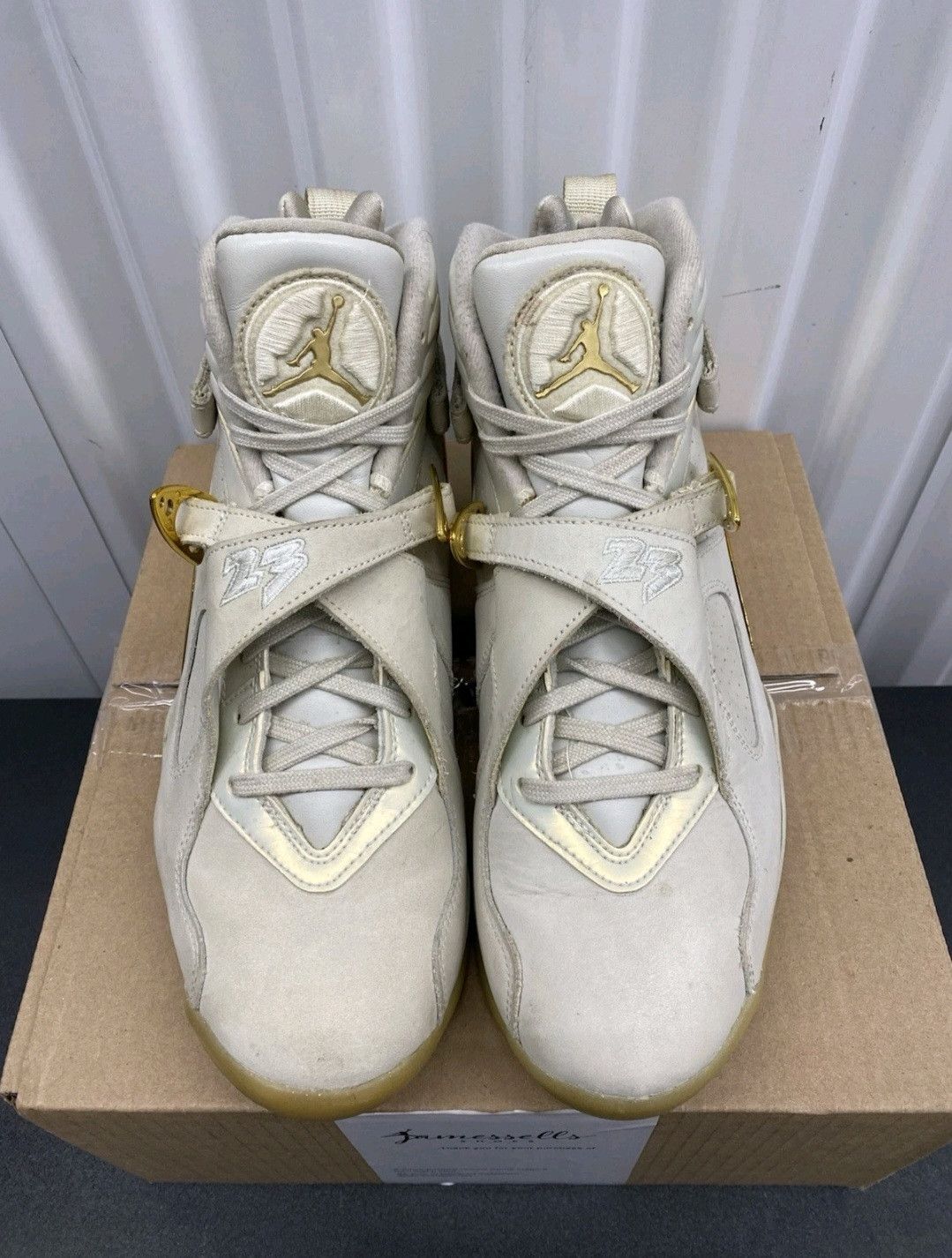 Jordan Brand Nike Air Jordan Retro 8 C&C Trophy 831821030 Size 9.5 Men Size US 9.5 / EU 42-43 - 2 Thumbnail