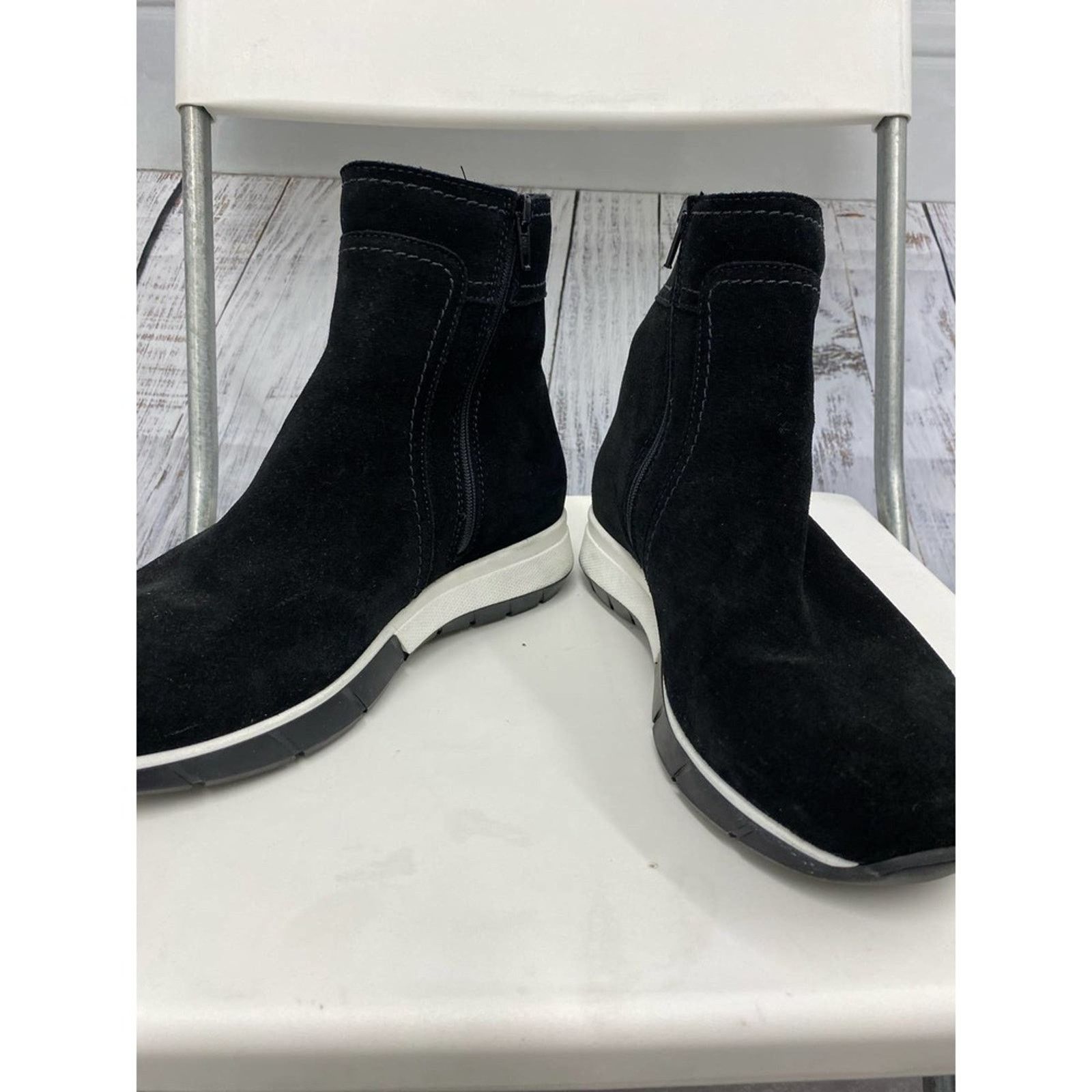 Other La Canadienne Nikola Suede Sneaker Booties Black 8 M Size US 8 / IT 38 - 2 Thumbnail