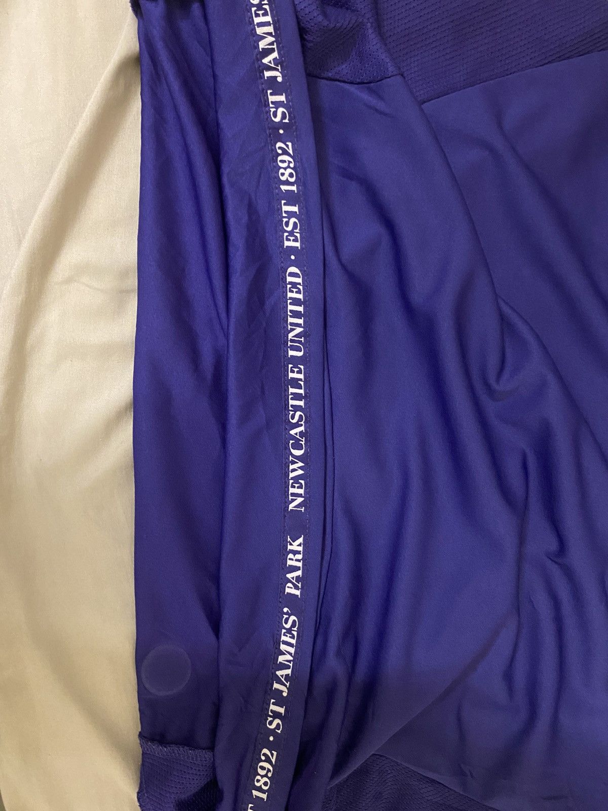 Adidas × Vintage Newcastle 08/09 Away Kit Size US L / EU 52-54 / 3 - 7 Thumbnail
