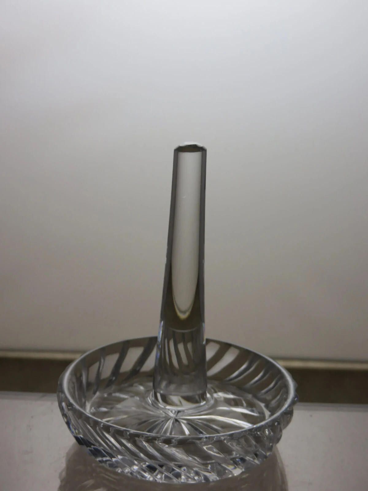 Other Crystal Cut Glass Ring Holder 3 3/4" Size ONE SIZE - 2 Thumbnail
