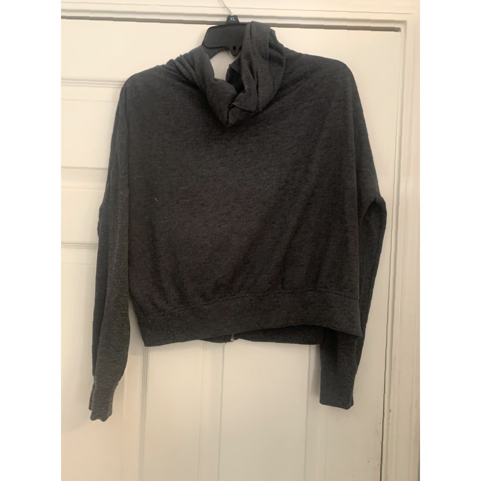 Victoria's Secret Victoria's Secret Gray Zip Up Hoodie XS Woman Full Zip PINK Logo Hooded Pockets Activewear Size XS / US 0-2 / IT 36-38 - 4 Thumbnail