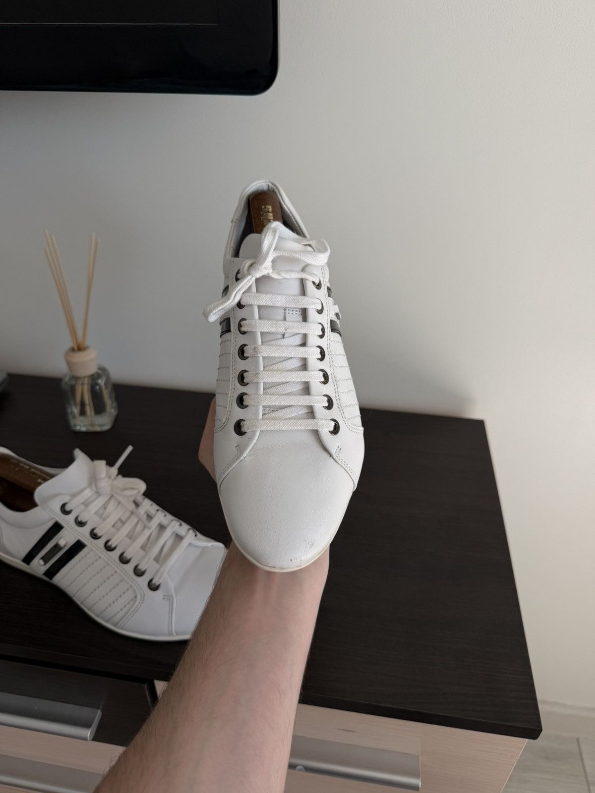 Versace VERSACE COLLECTION Baskets Blanc Pour Homme lace-up shoes Size US 7 / EU 40 - 15 Thumbnail