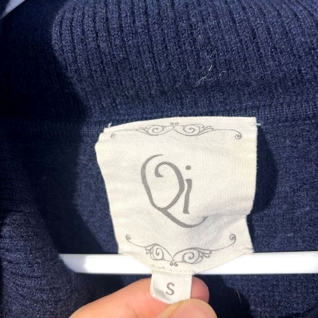Vintage VINTAGE Qi Navy Blue 100% Wool Button Cardigan Sweater Womens Size Small 90s Size S / US 4 / IT 40 - 2 Thumbnail