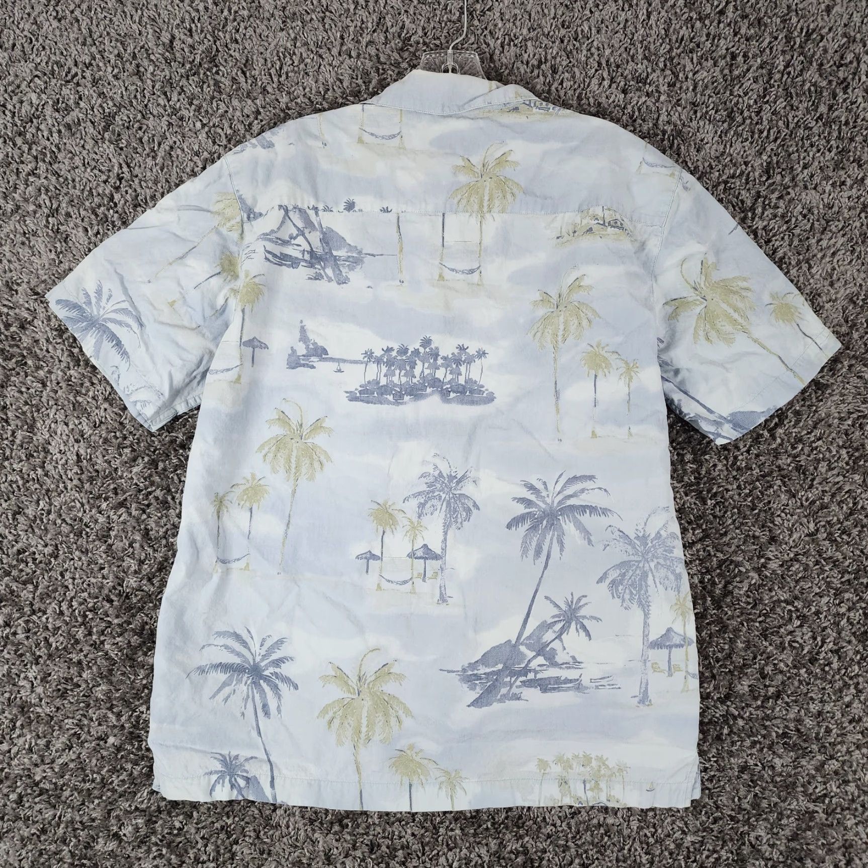 Vintage VINTAGE Solitude Men's Hawaiian Shirt Short Sleeve Button-Up Size S Blue Palm Tree Summer Mens Size US 29 - 5 Thumbnail