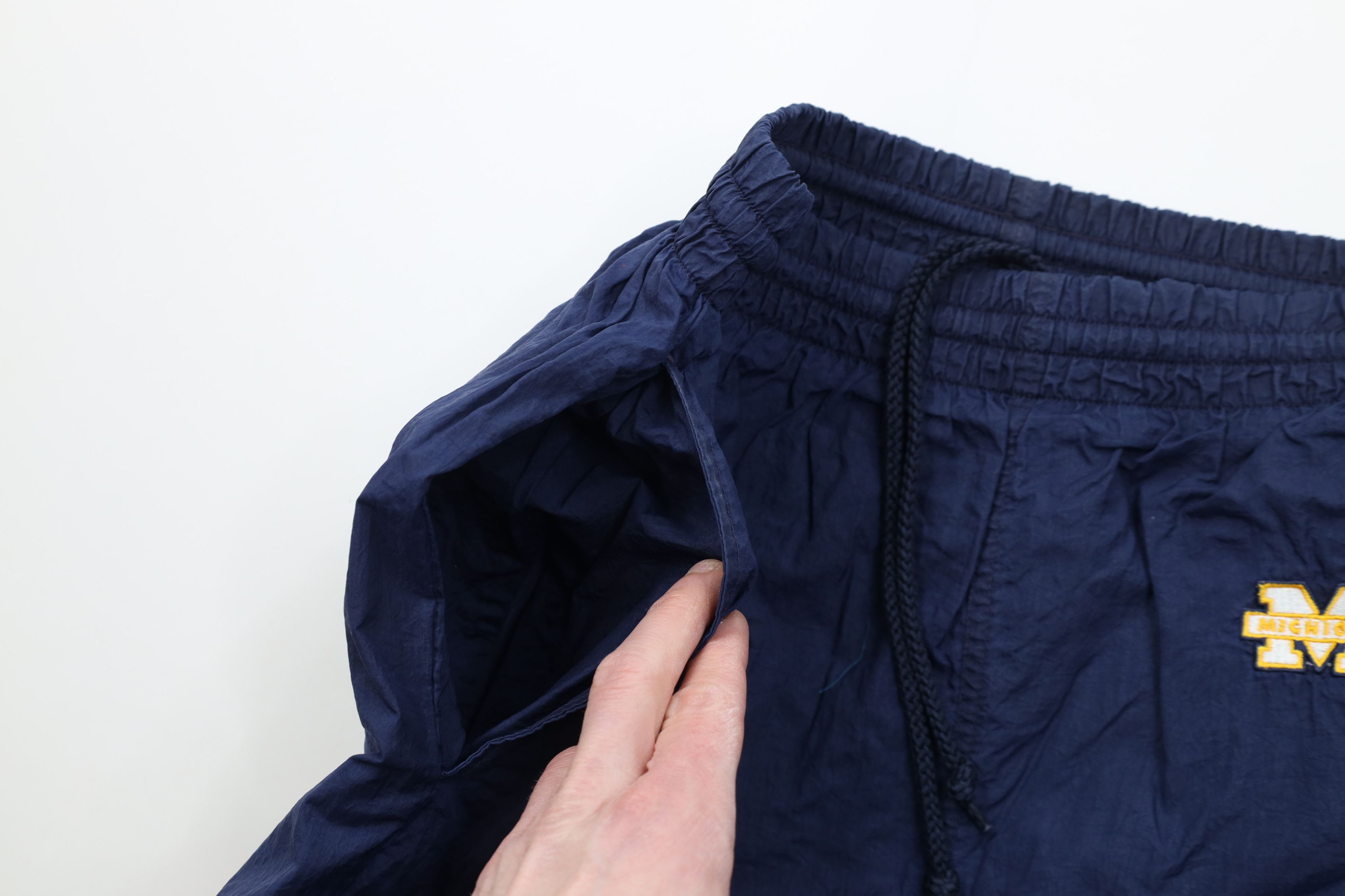 Champion Vintage 90s Champion University Michigan Windbreaker Pants Size US 34 / EU 50 - 8 Thumbnail