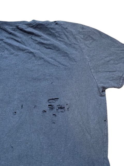 Vintage Absolutely Authentically Thrashed Metallica Skull T-Shirt Size L / US 10 / IT 46 - 9 Thumbnail