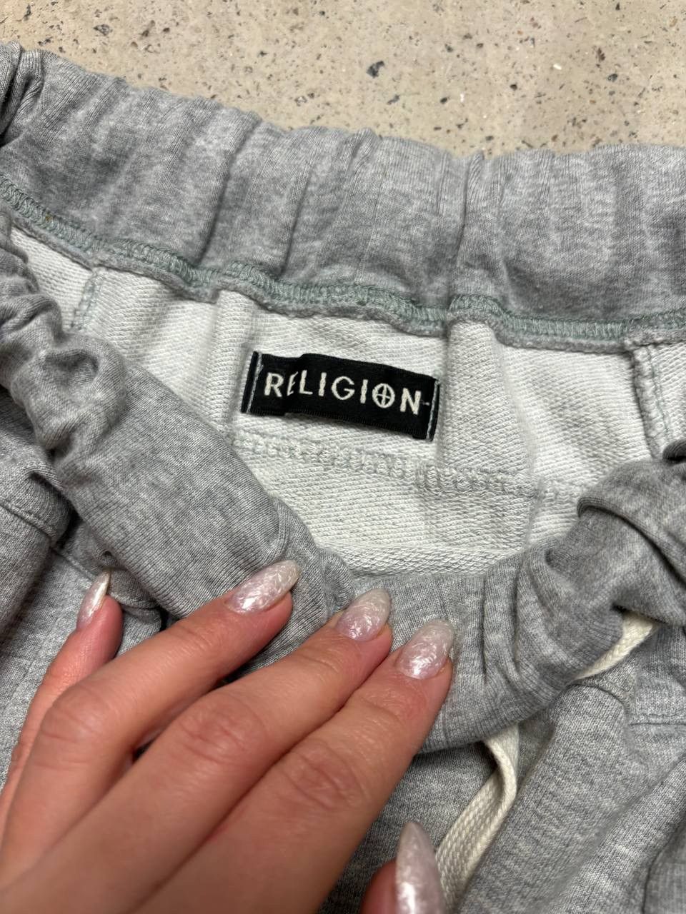 Vintage Vintage Y2K Religion Prisoner DRKS Owns Style Shorts Size US 33 - 7 Thumbnail