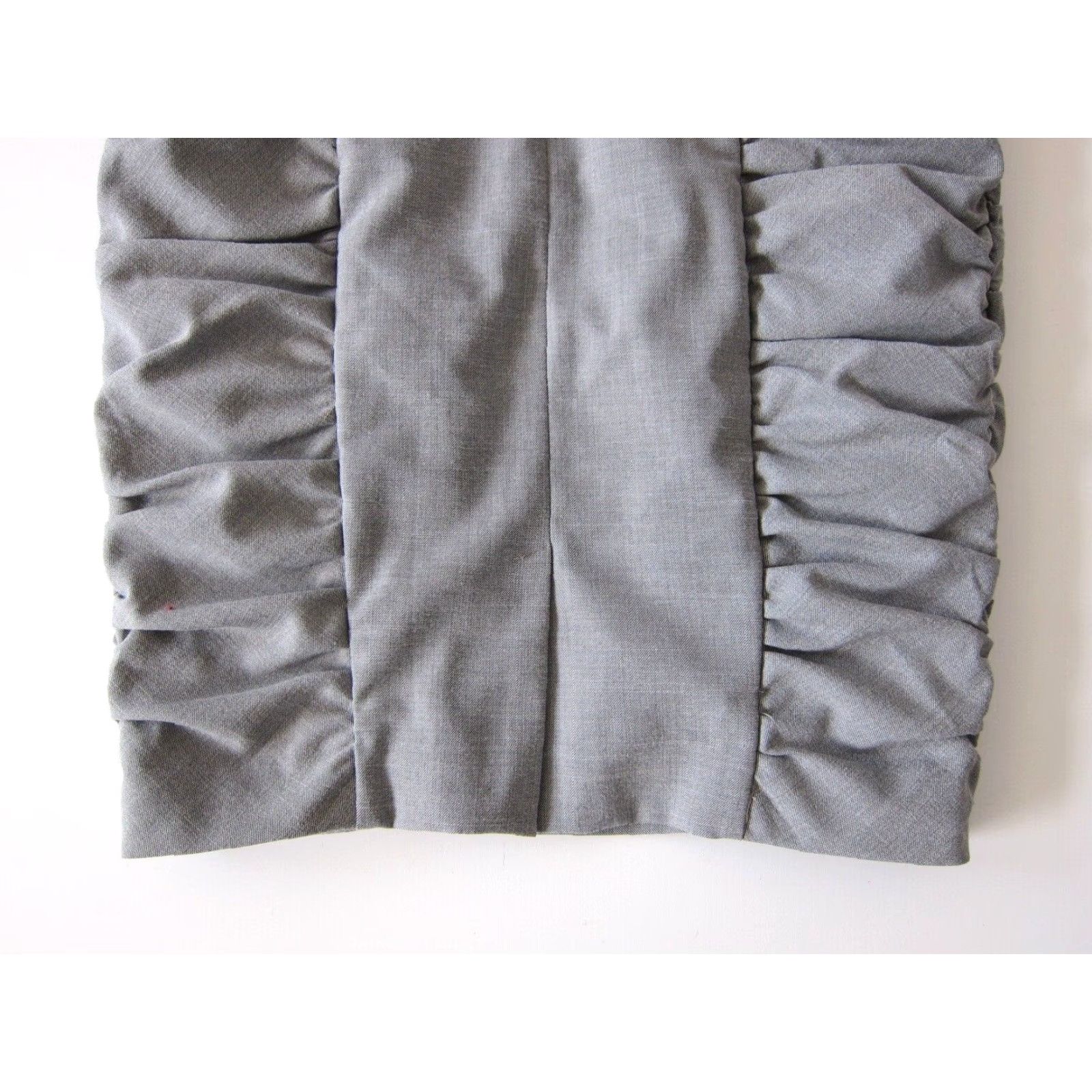 Anthropologie Cartonnier Anthropologie Light Grey Ruched Pleated Pencil Work Skirt Size 0 Size 25" / US 0 / IT 36 - 6 Thumbnail