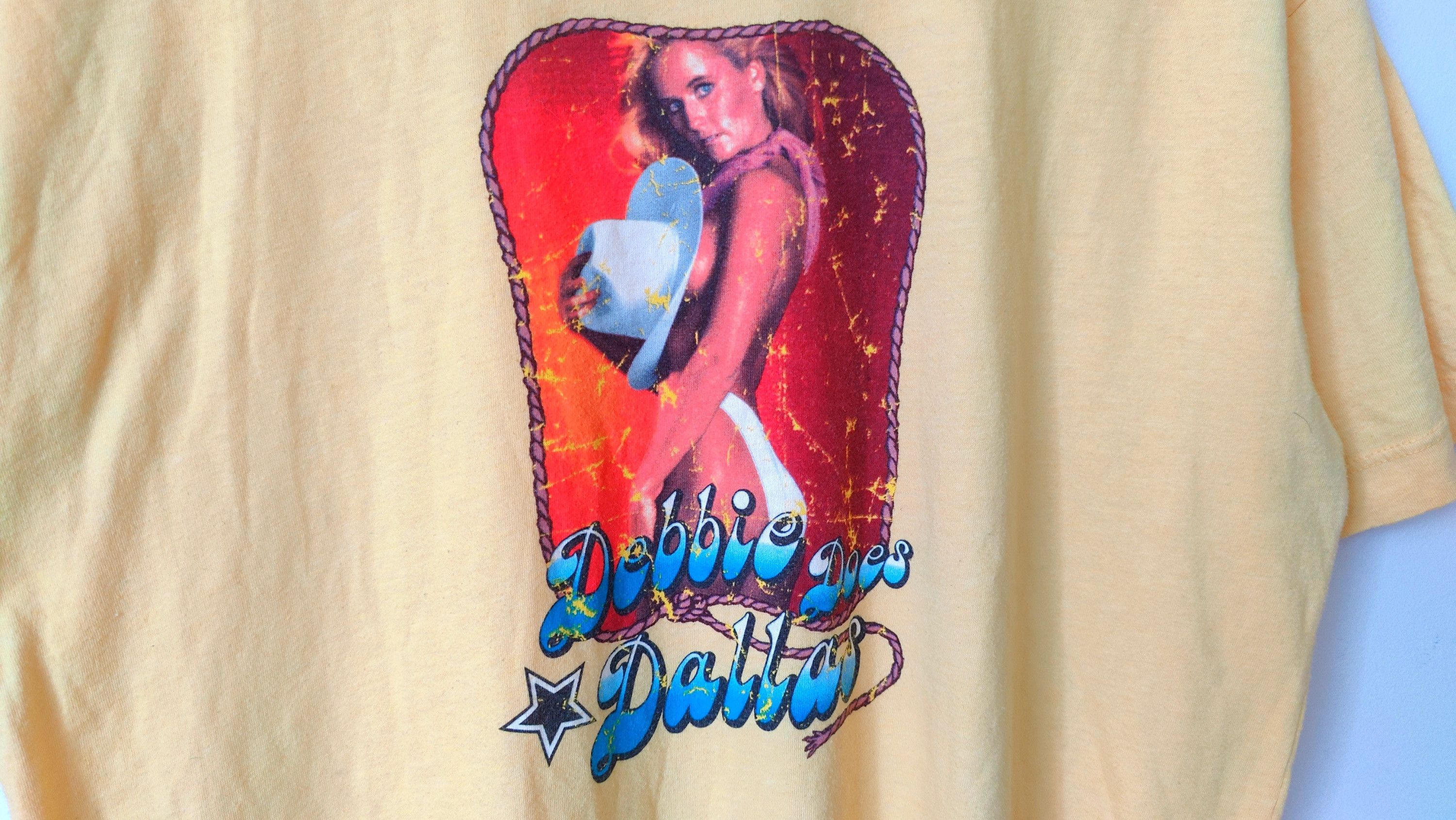 Hook-Ups × Vintage Debbie Does Dallas Porn Star VTG Tshirt Hook Ups style RARE Size US XL / EU 56 / 4 - 2 Thumbnail