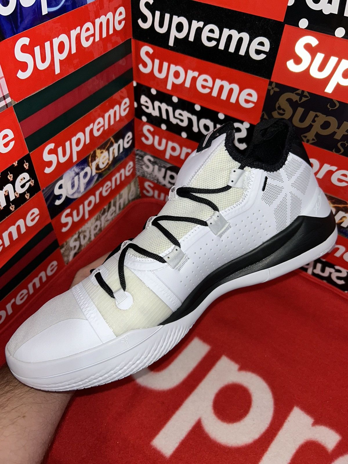 Nike Nike Kobe A.D. Exodus TB ‘White Black’ AT3874-101 size 13.5 Size US 13 / EU 46 - 9 Thumbnail