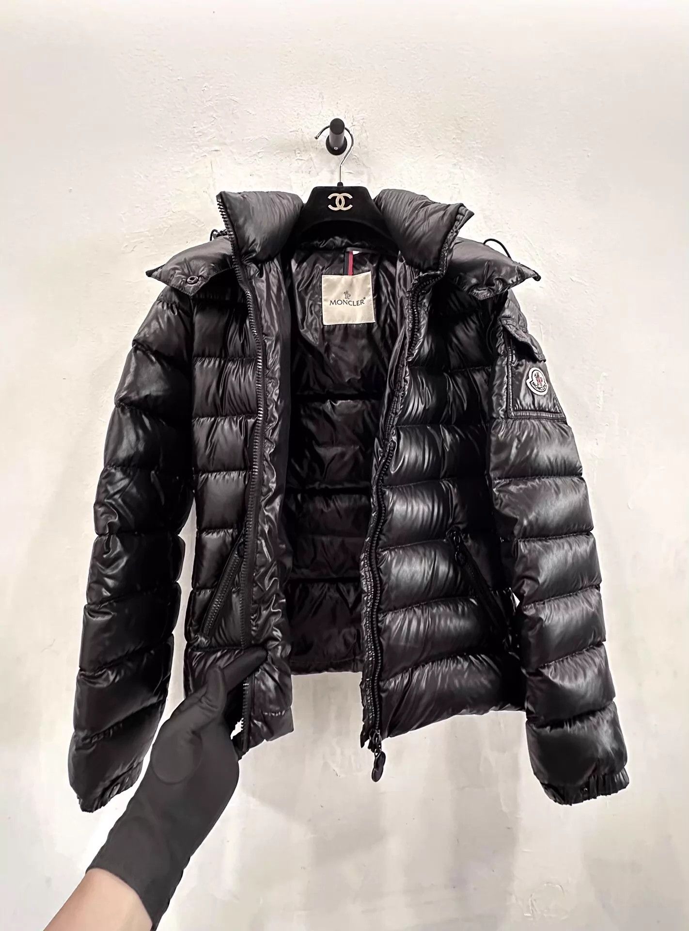 Moncler Moncler Bady Side Logo Women's Black Down Jacket Size XS / US 0-2 / IT 36-38 - 4 Thumbnail