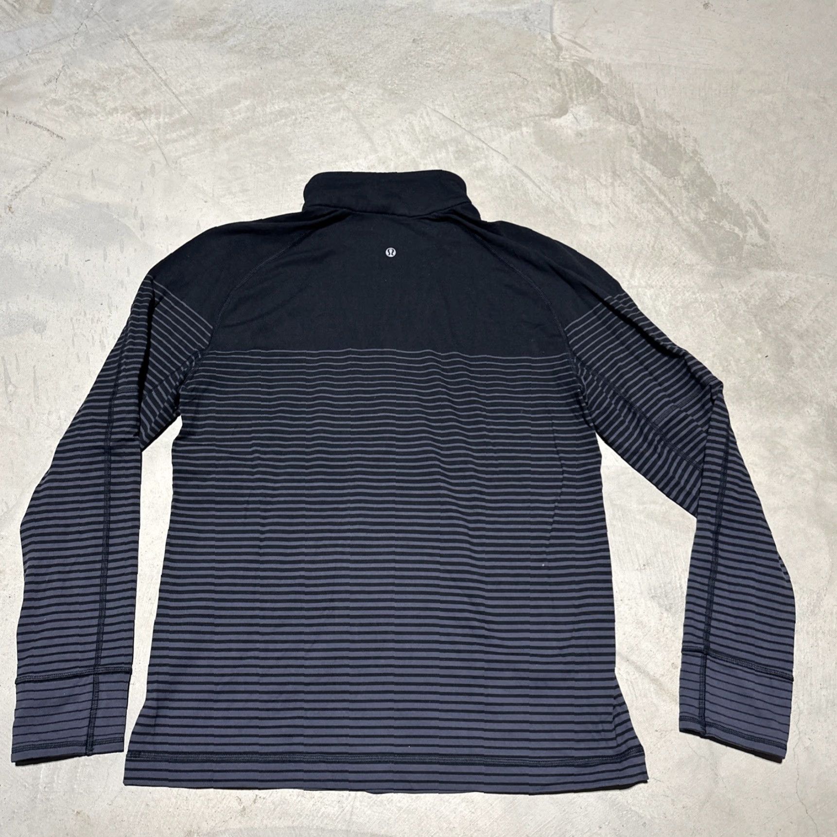 Lululemon Lululemon Sweat Session 1/2 Zip Men’s M Black Gray Ombré Stripes Performance Shirt Sweatshirt Size US M / EU 48-50 / 2 - 7 Thumbnail