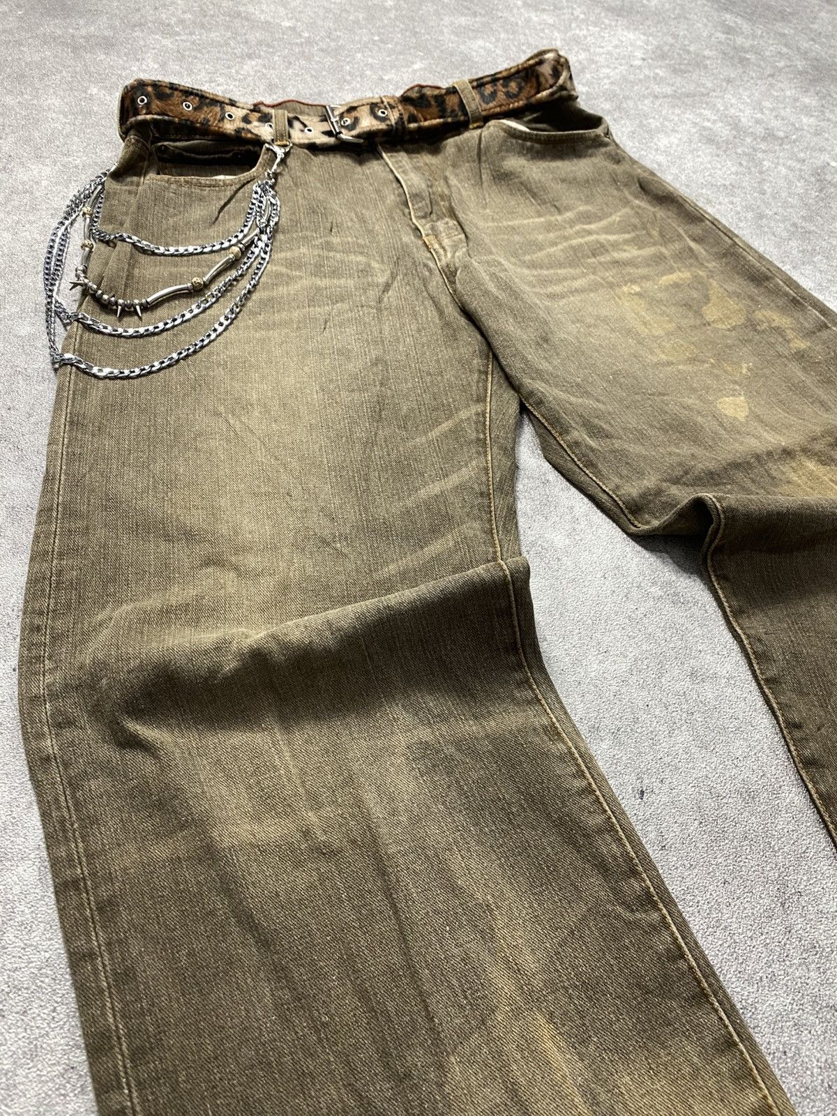 Le Grande Bleu (L.G.B.) 2000s Brooklynmint distressed wash jean pant Size US 36 / EU 52 - 3 Thumbnail