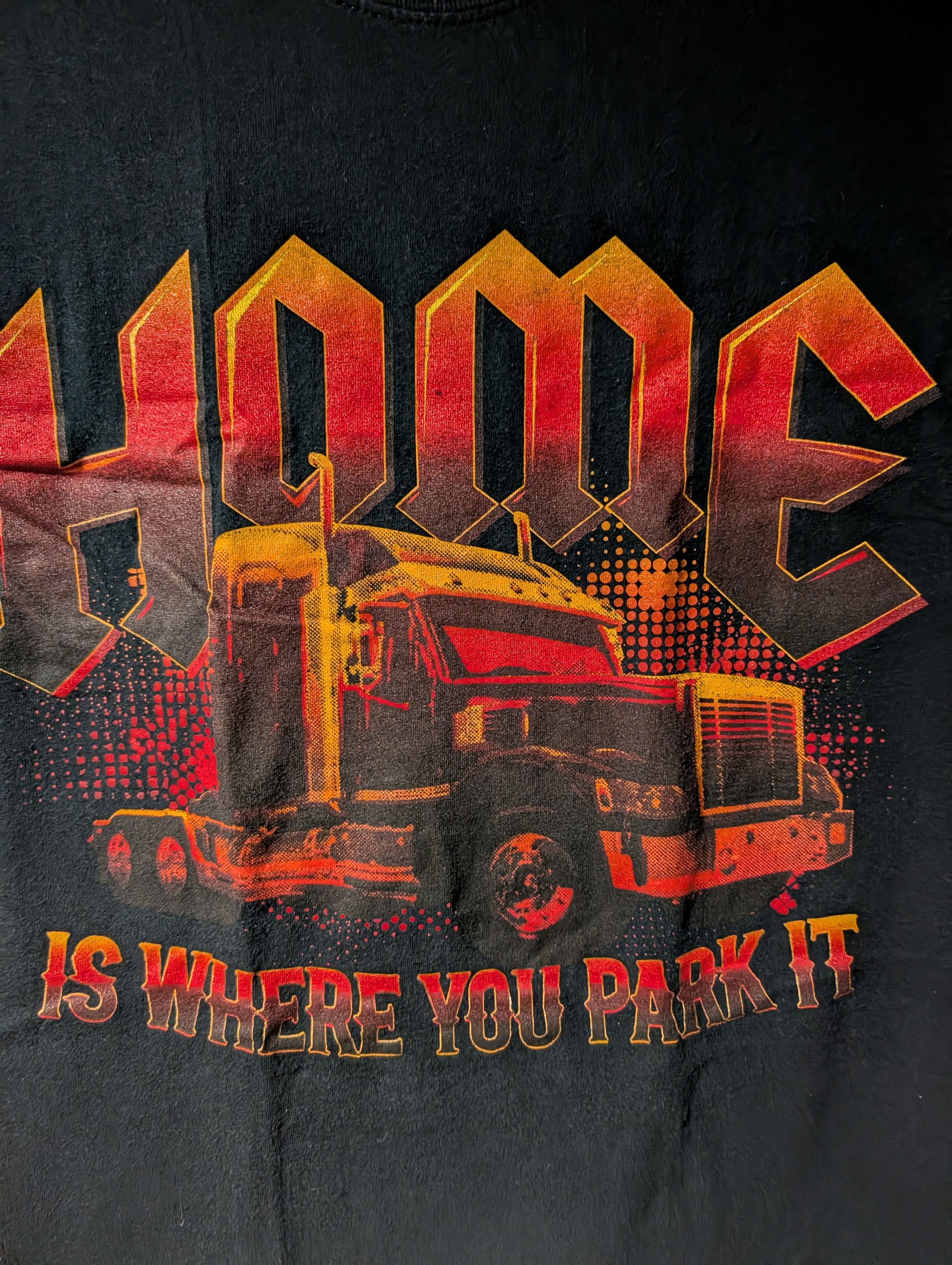 Gildan Vintage Trucking Home is Where You Park It Small T-Shirt Size US S / EU 44-46 / 1 - 2 Thumbnail
