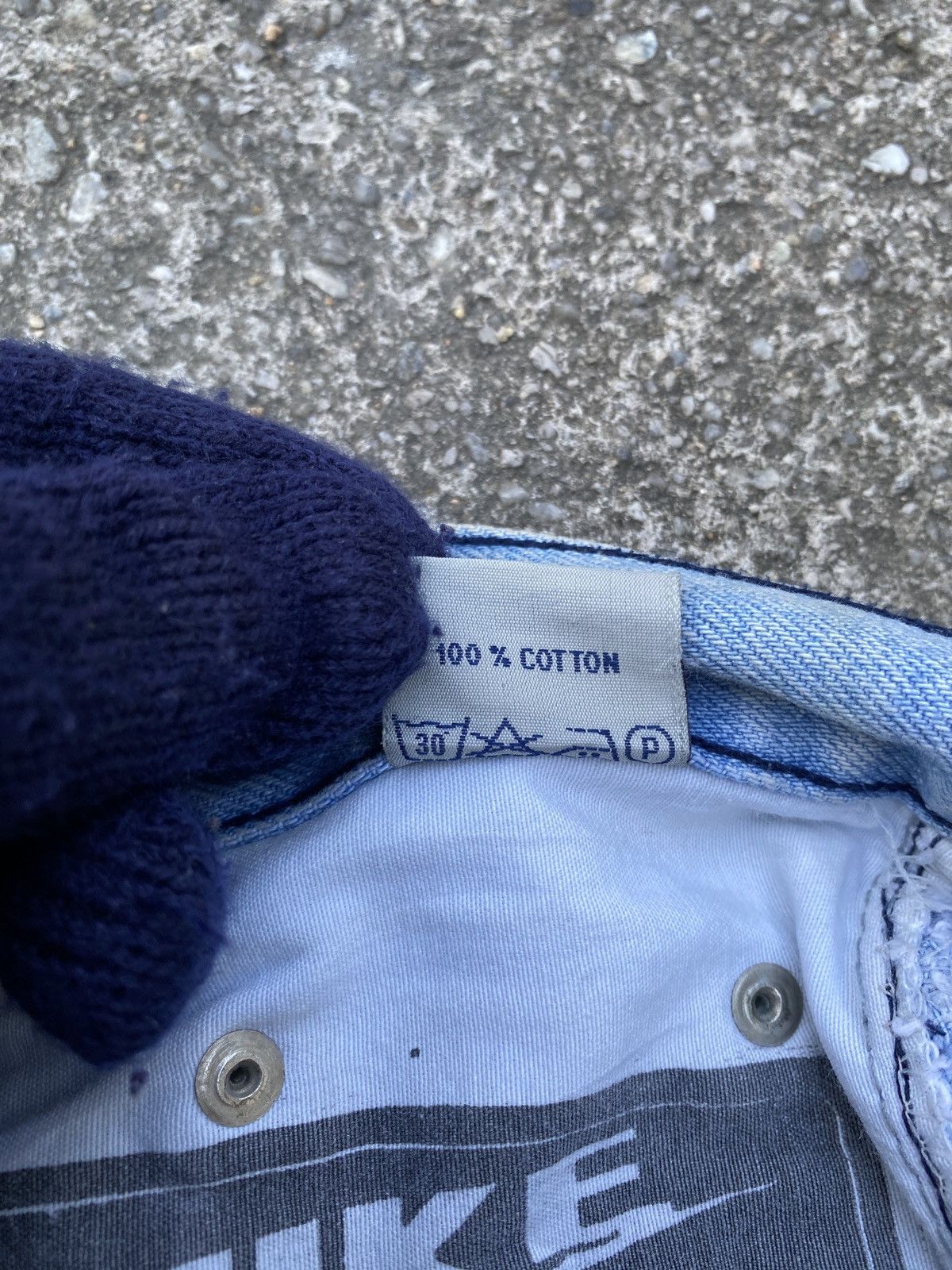 Nike × Vintage 1990s - Nike Light Wash Jeans Wear Size US 31 - 21 Thumbnail