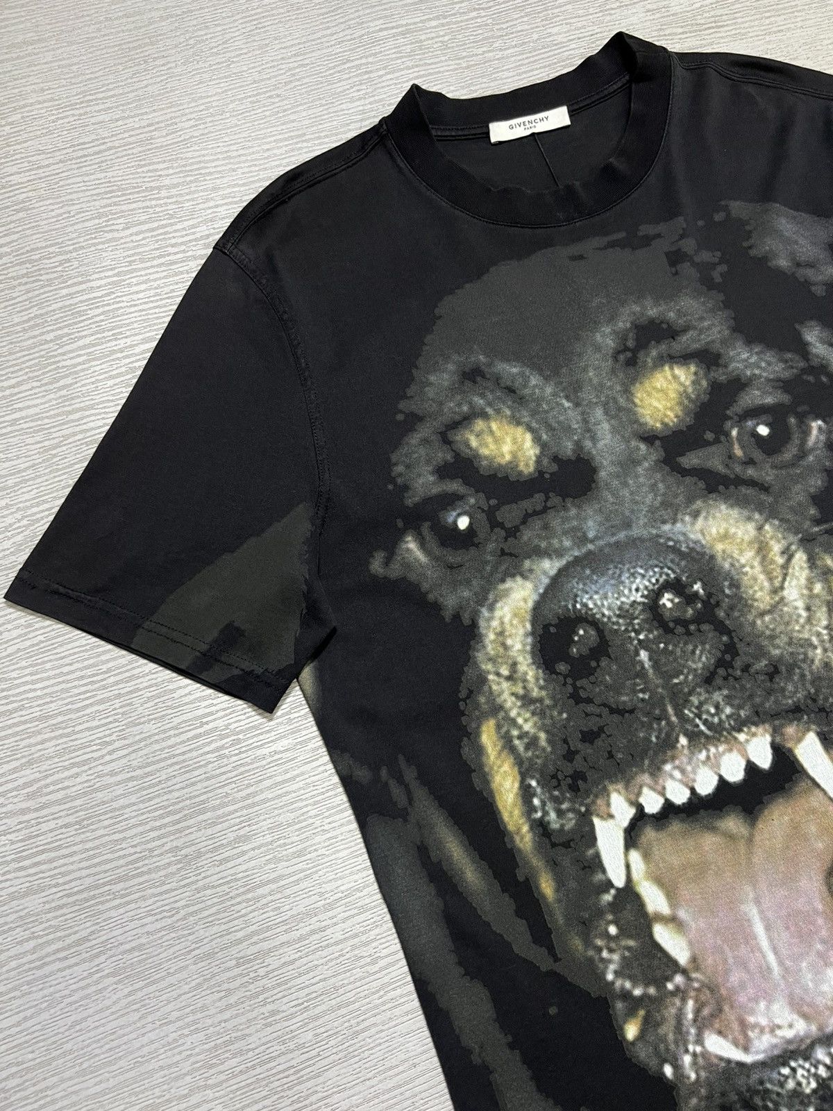 Givenchy Givenchy - Riccardo Tisci - F/W 14 Rottweiler T-Shirt Size US S / EU 44-46 / 1 - 4 Thumbnail